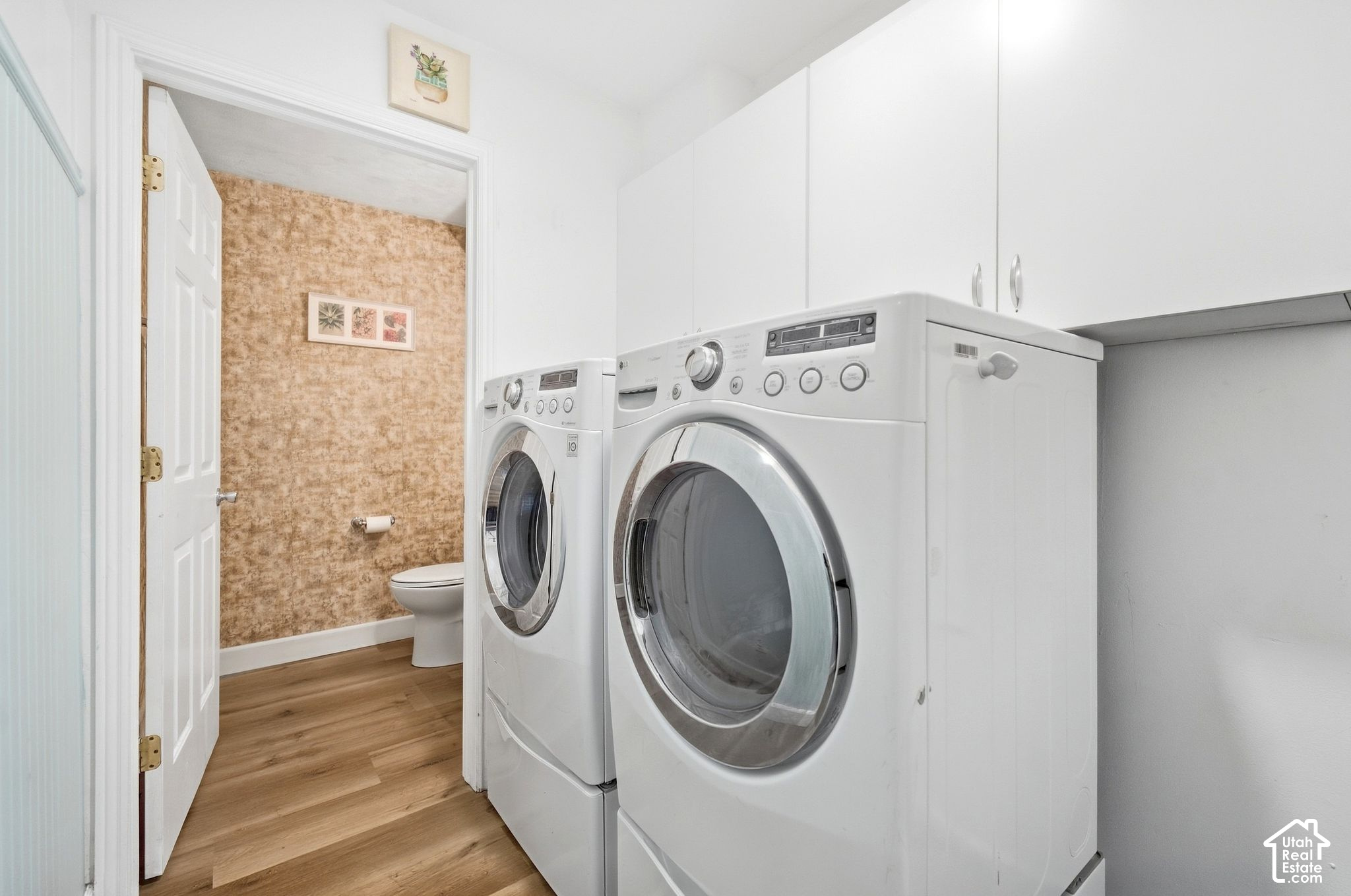 main property photo 8