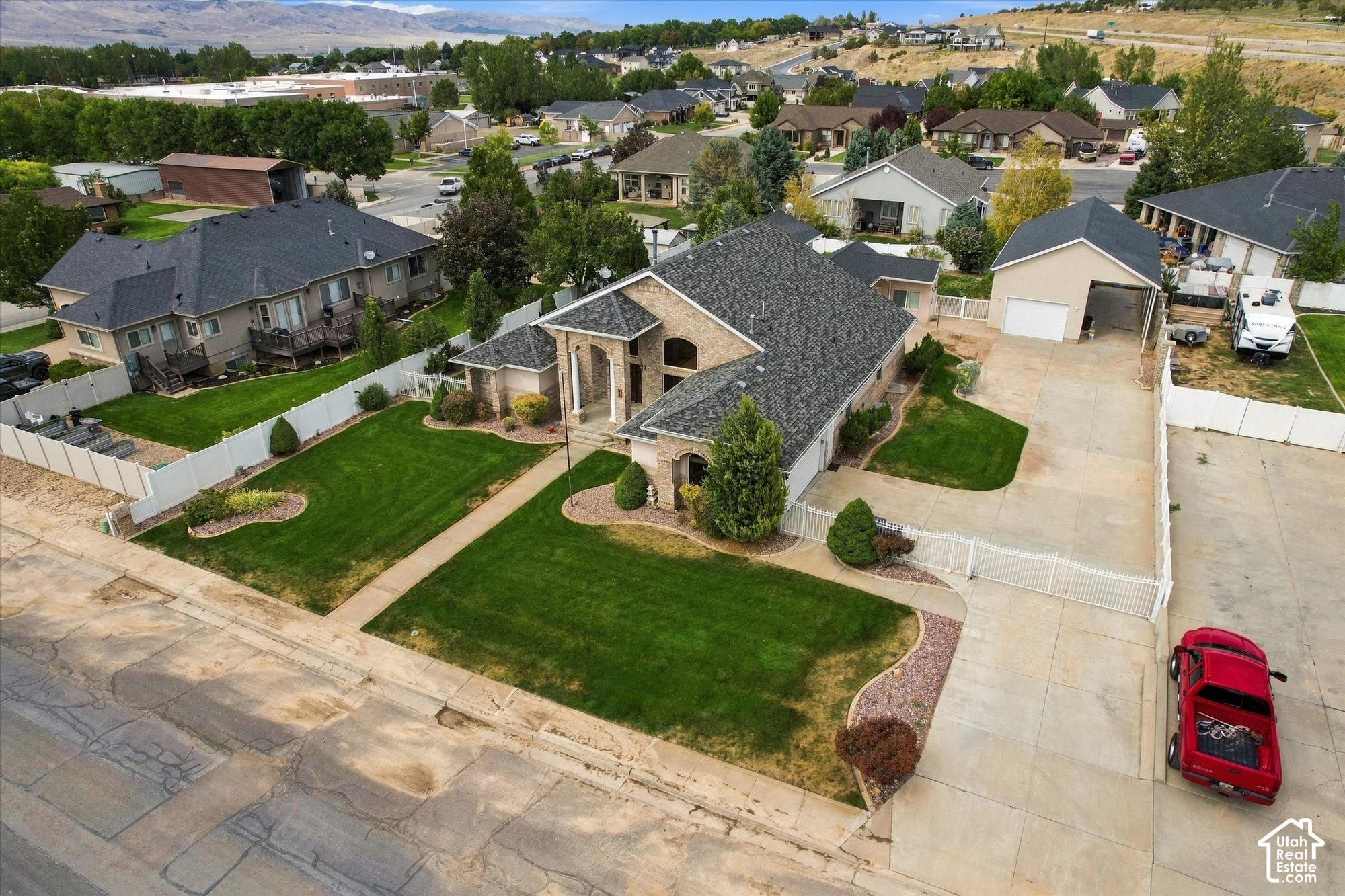main property photo 51