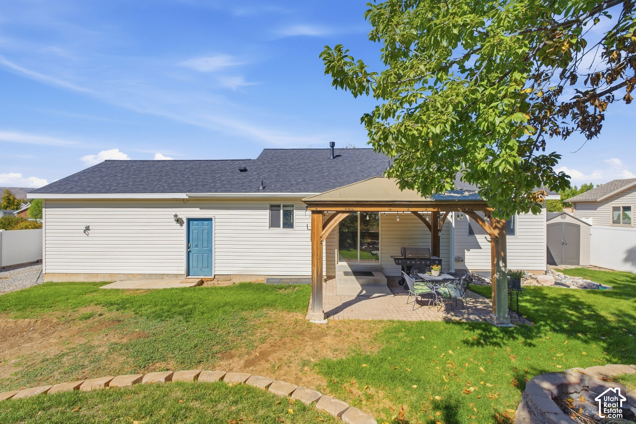 main property photo 32
