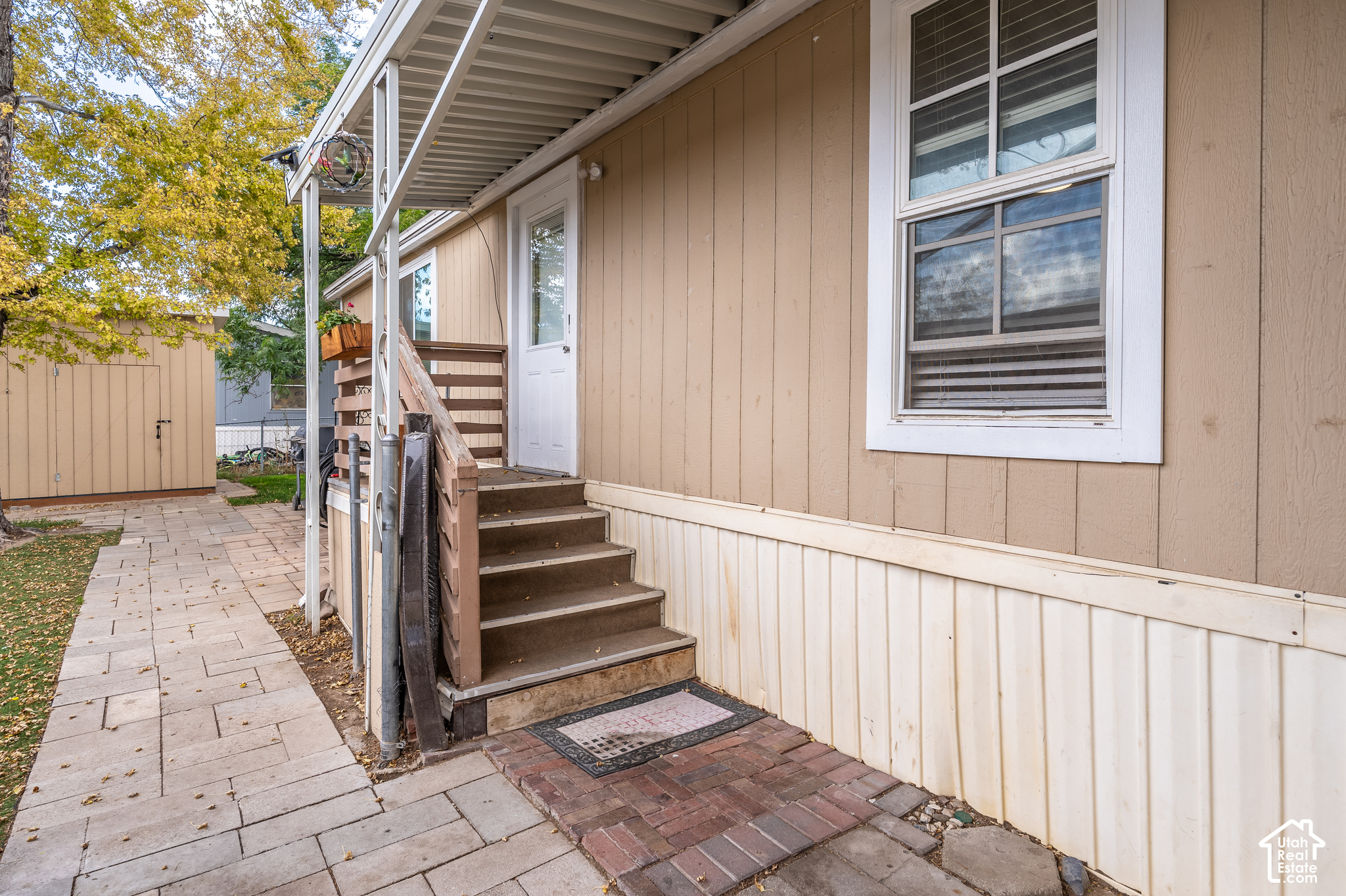 main property photo 11