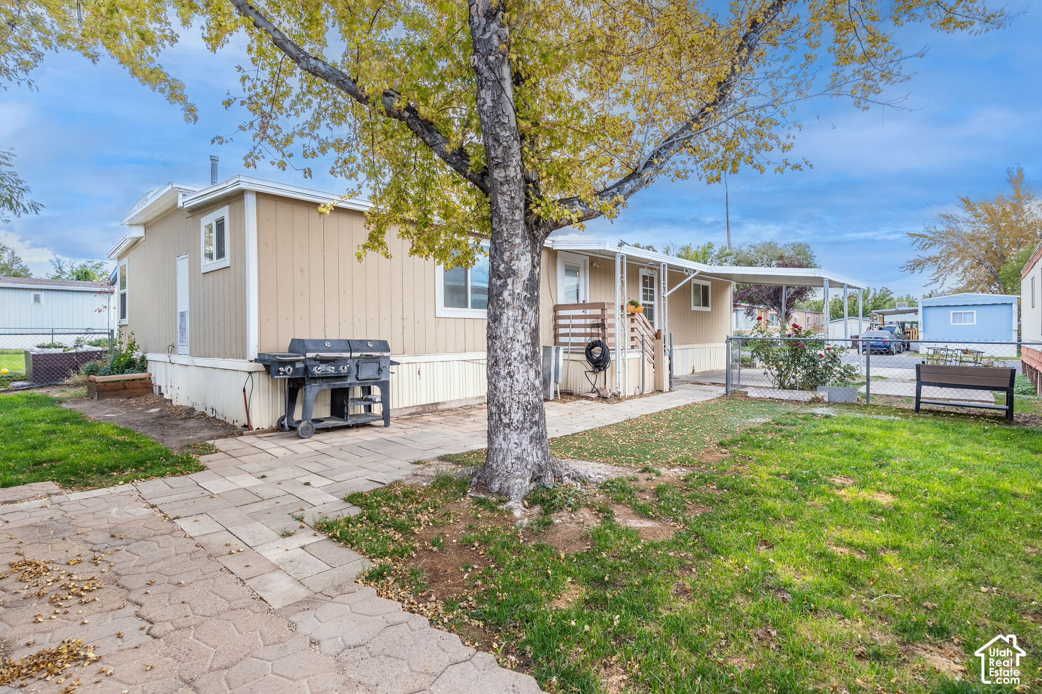 main property photo 7