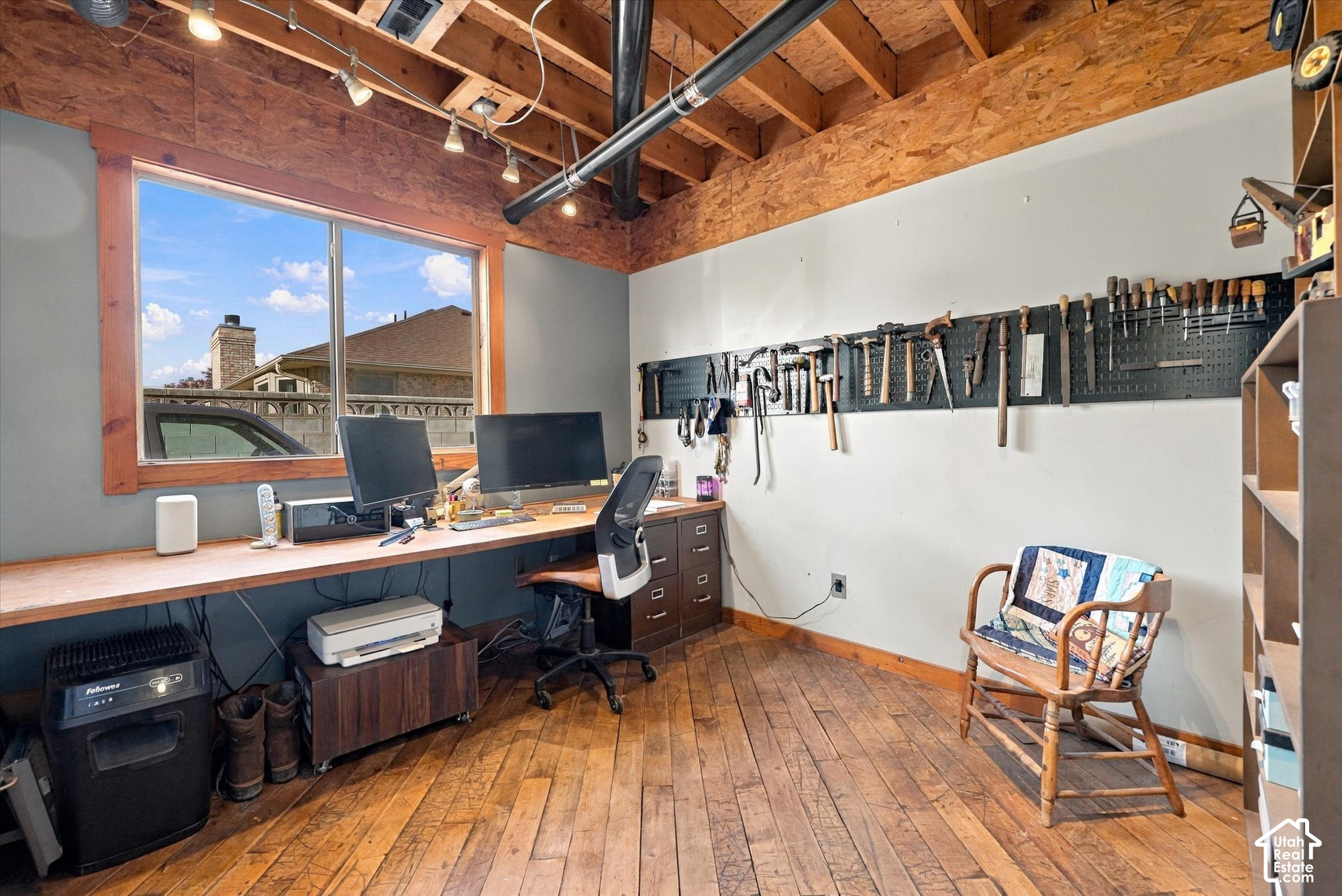 main property photo 11