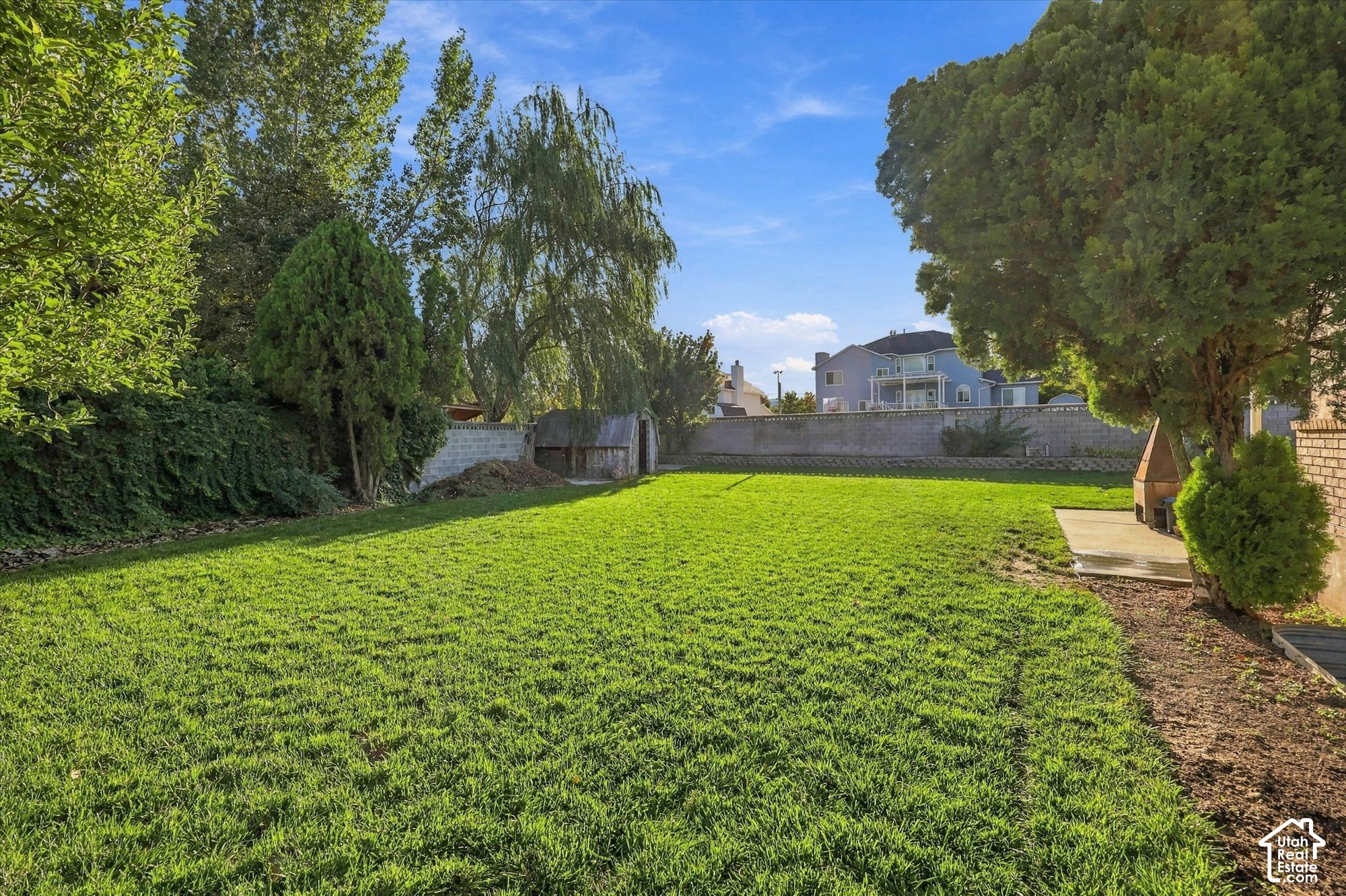 main property photo 27
