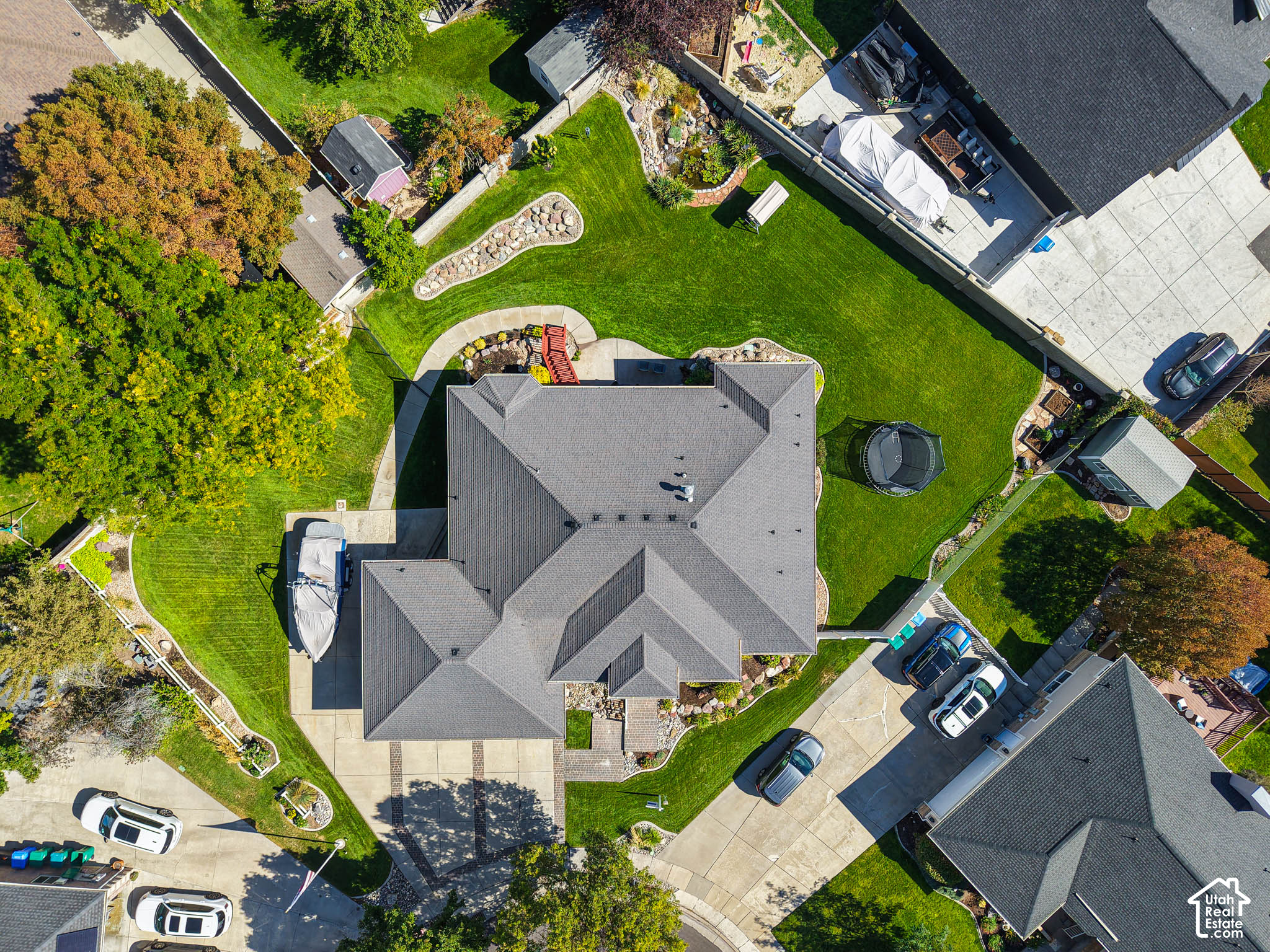main property photo 7