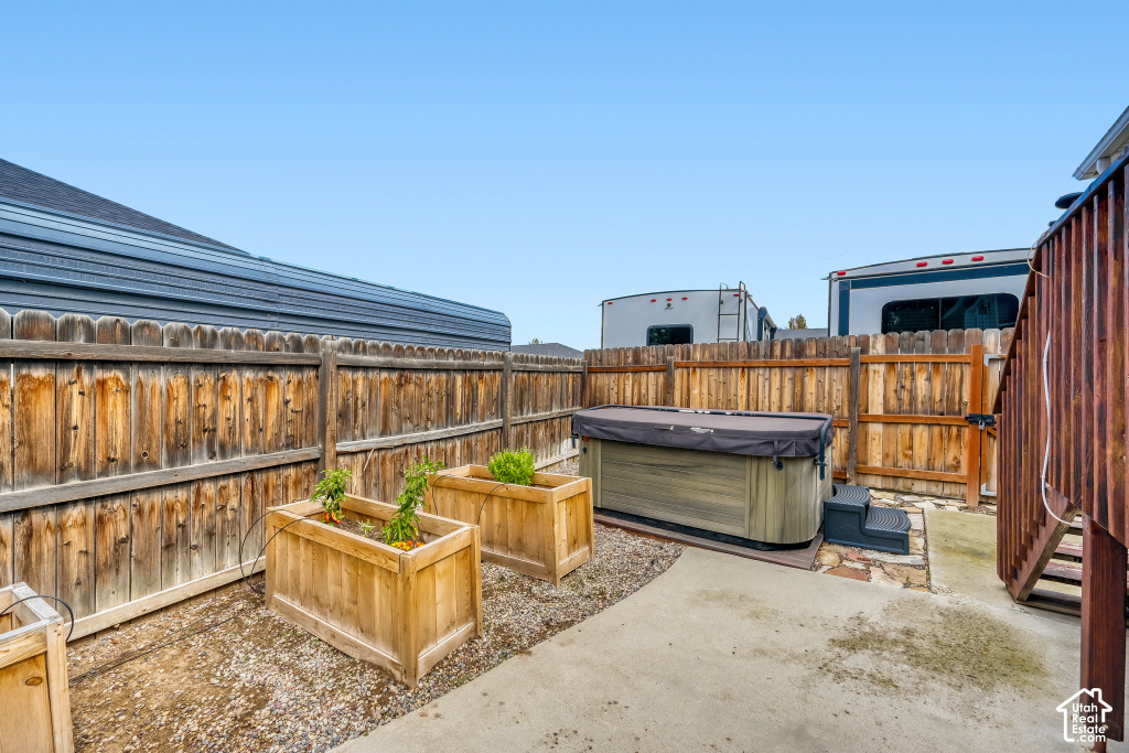 main property photo 32