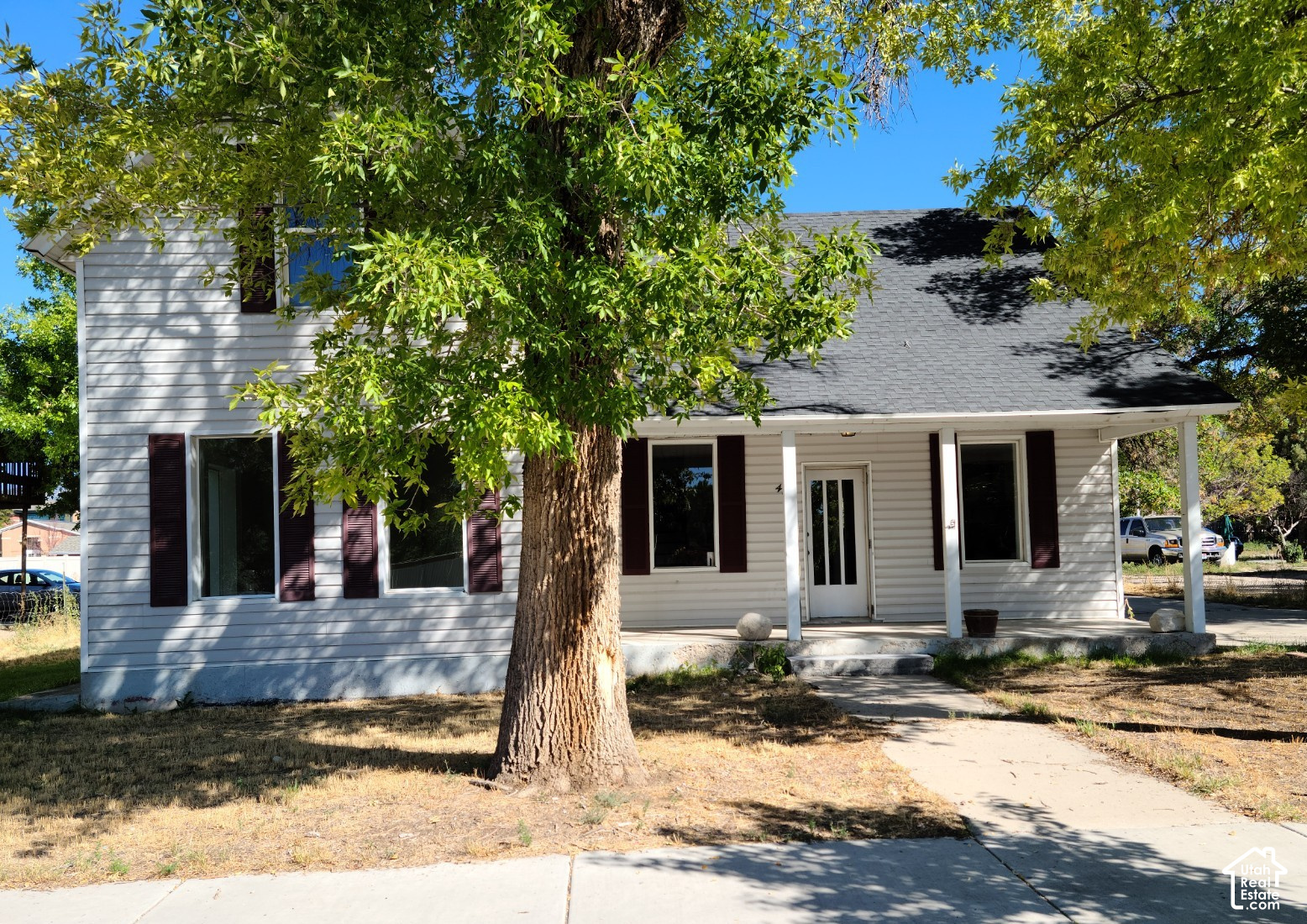 main property photo 3