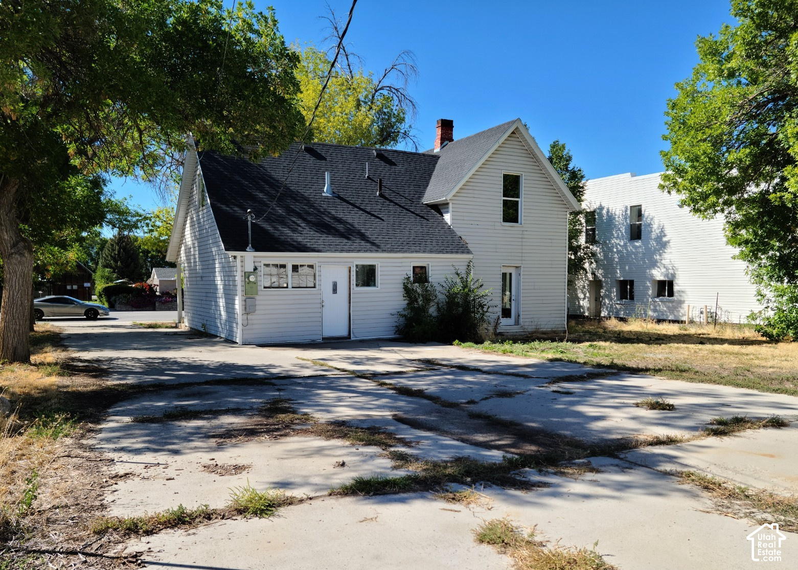 main property photo 4