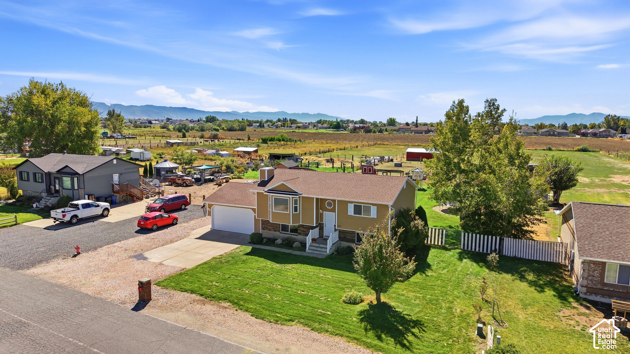 main property photo 43