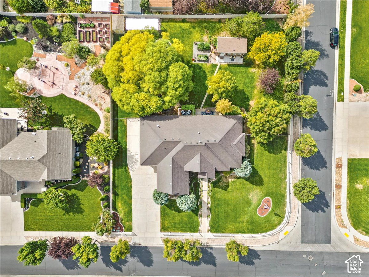 main property photo 65