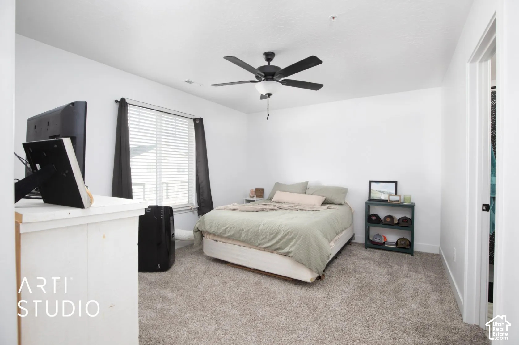 main property photo 11