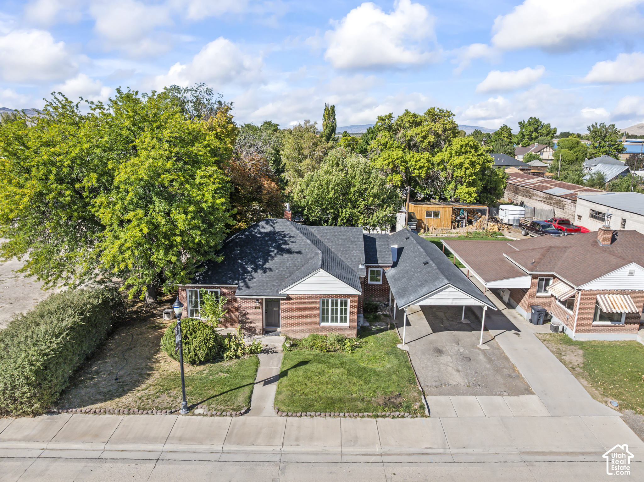 main property photo 43