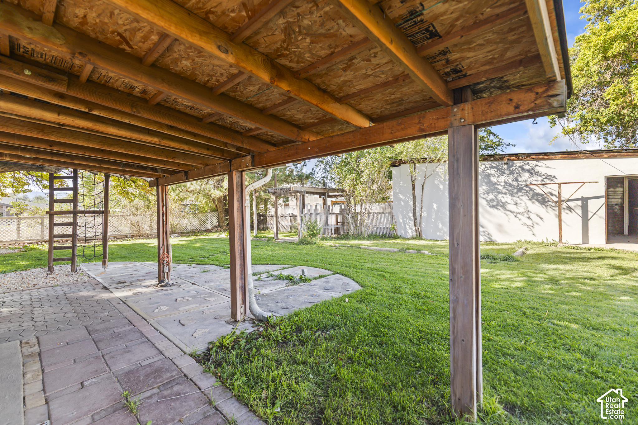 main property photo 59