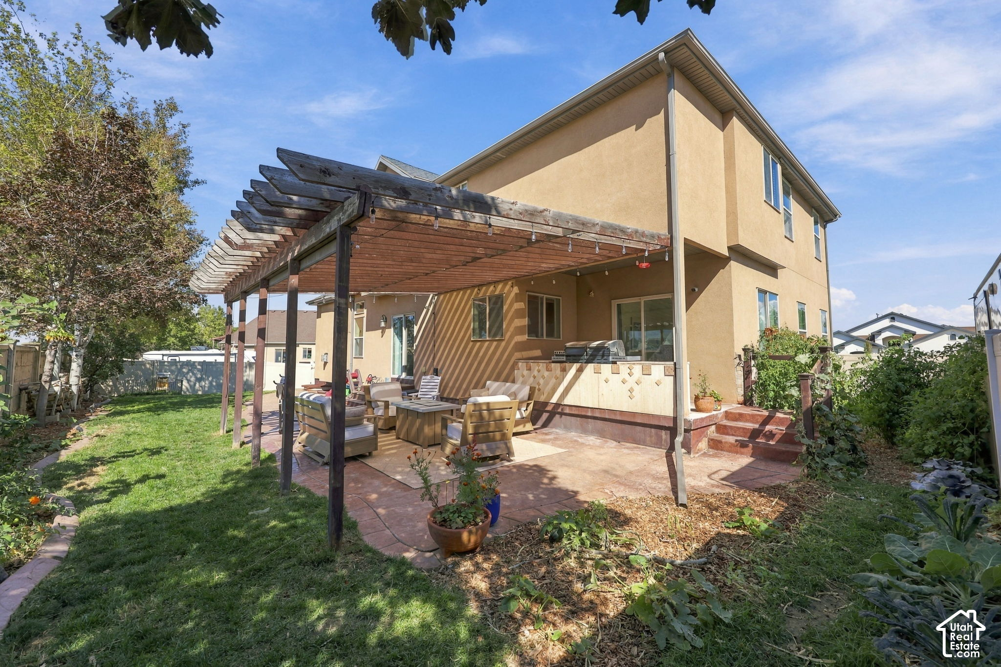 main property photo 45