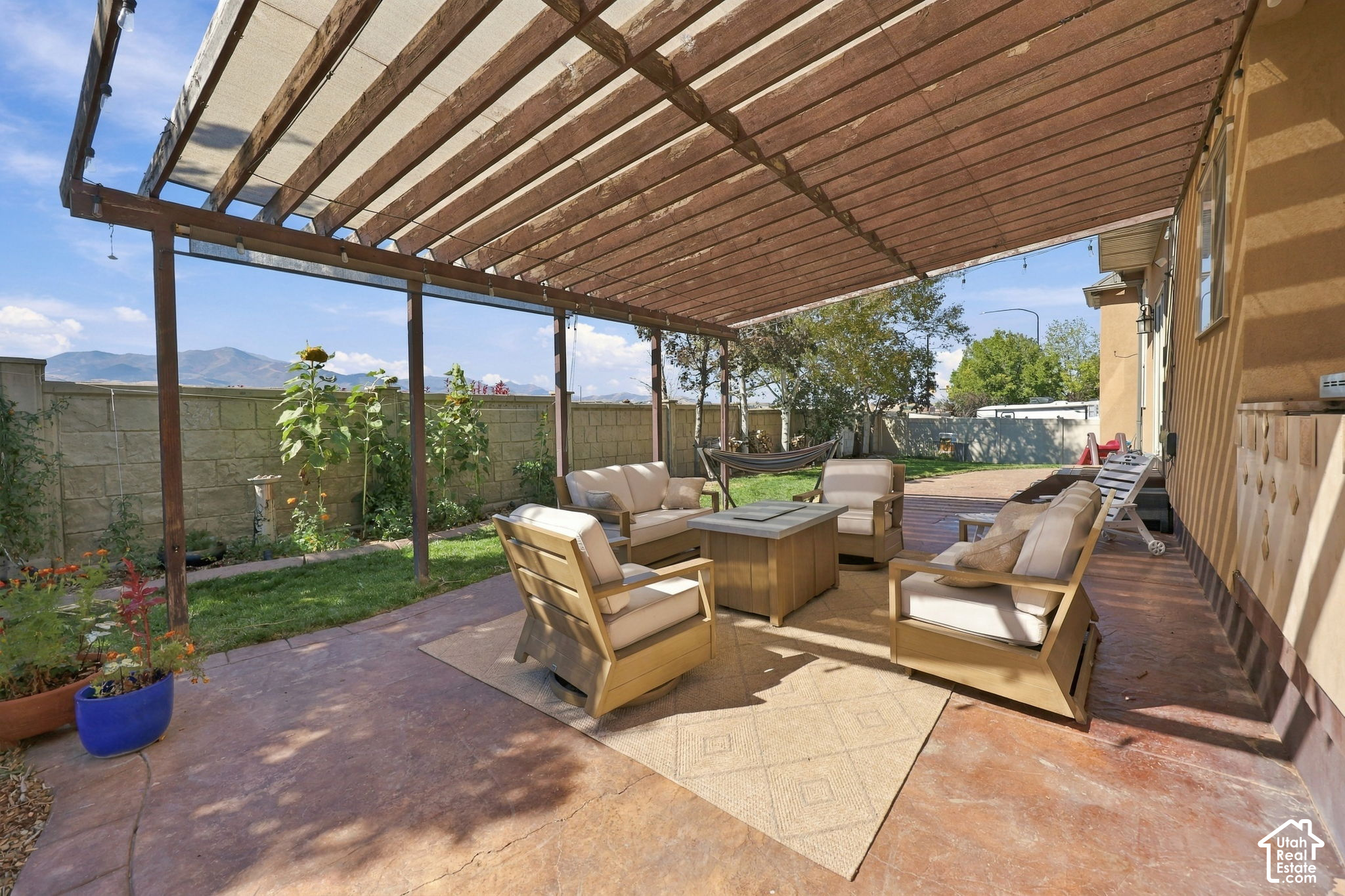 main property photo 47