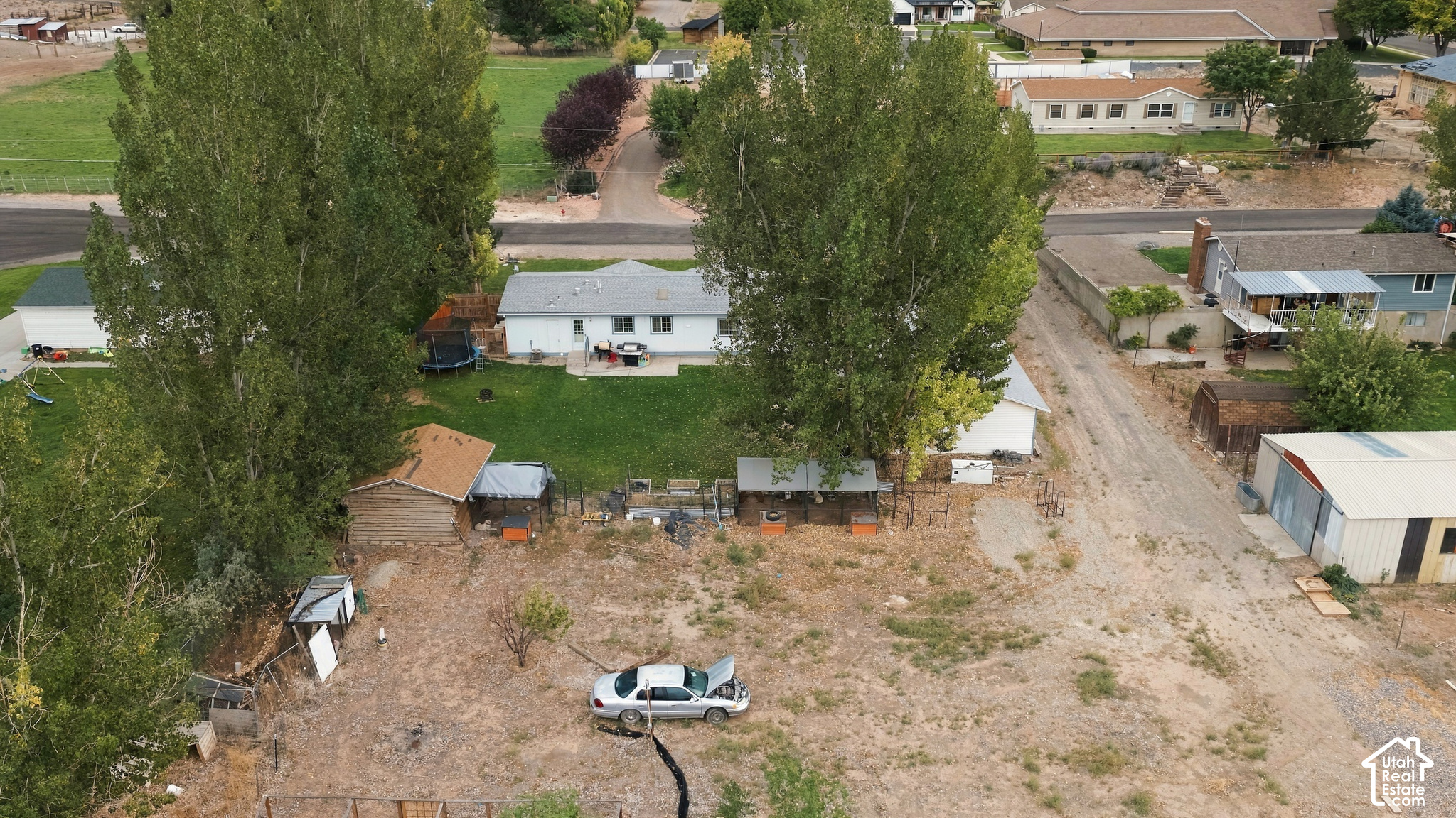 main property photo 29
