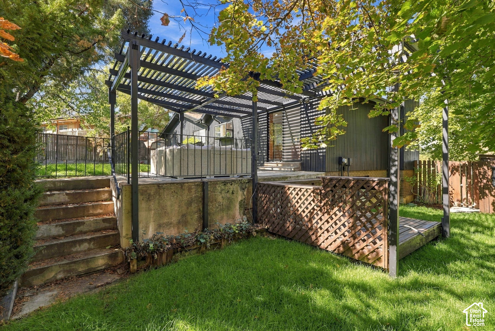 main property photo 39