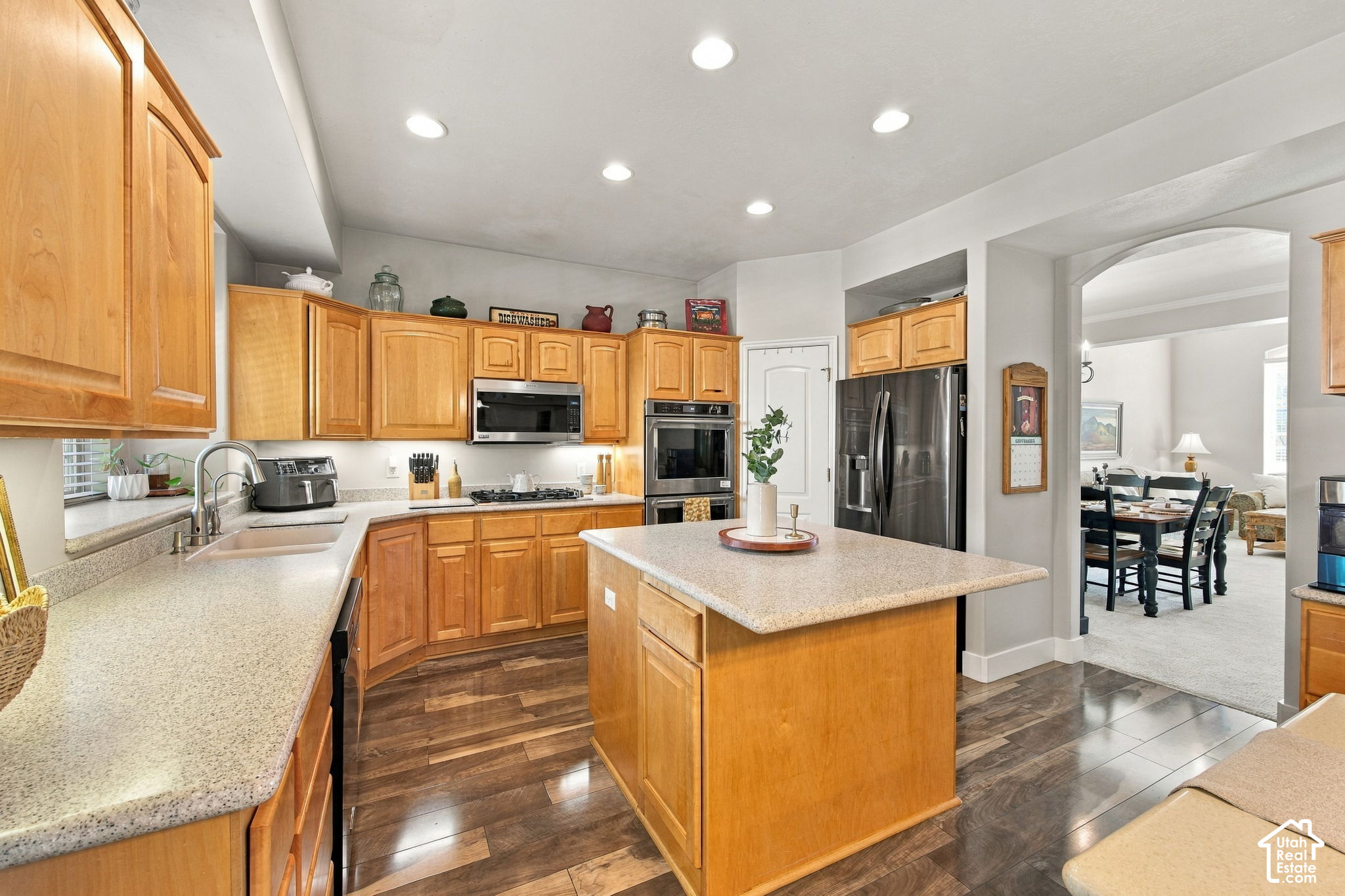 main property photo 14