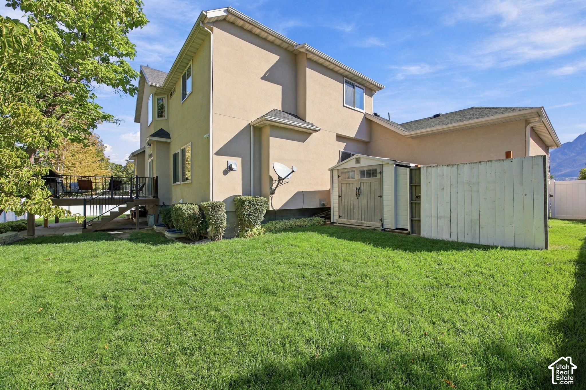 main property photo 40