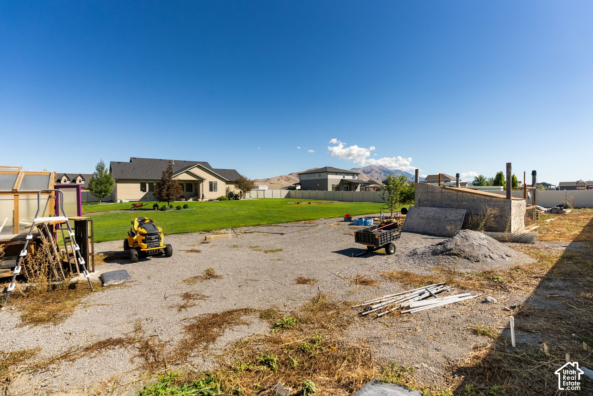main property photo 57
