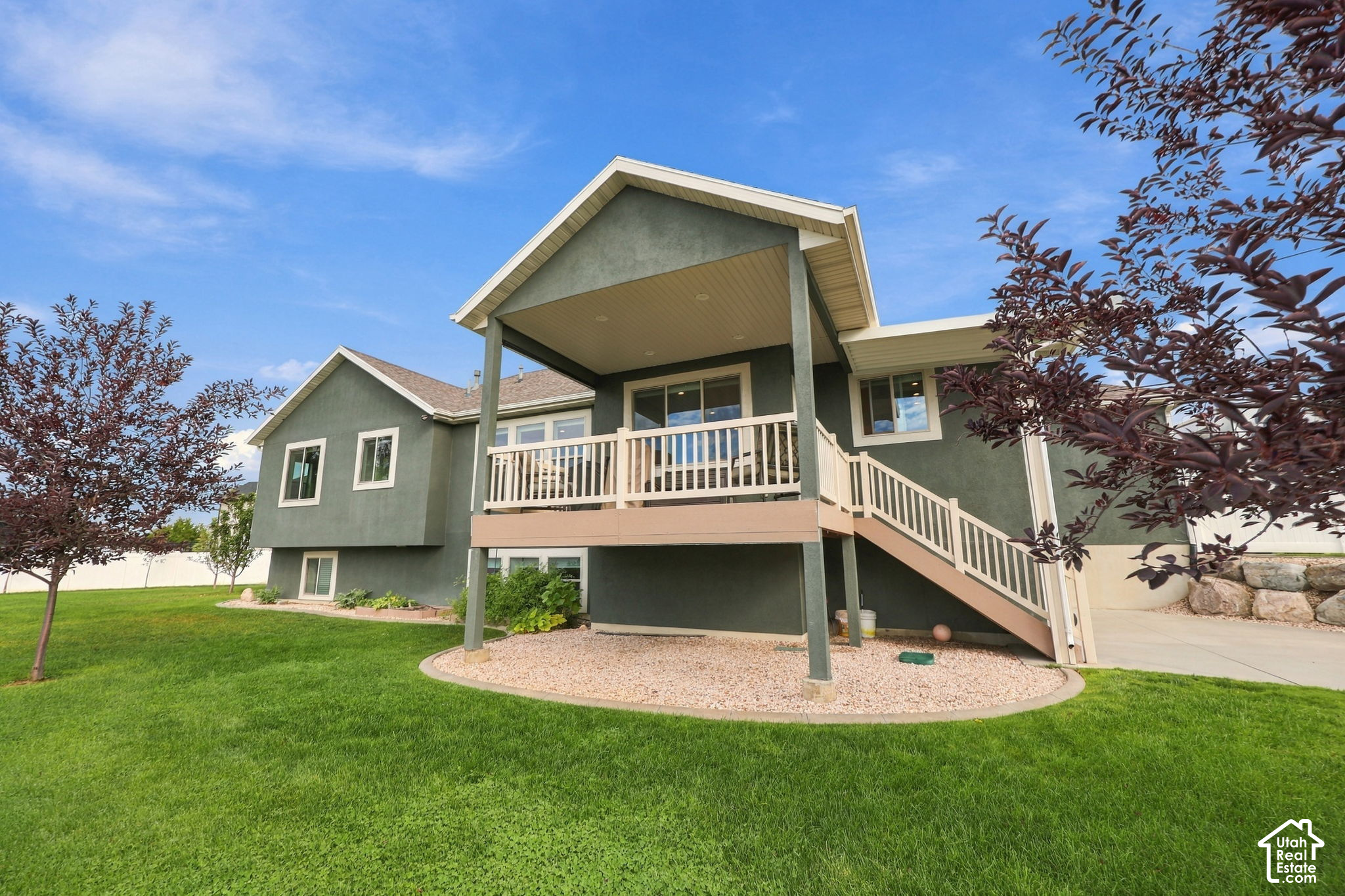 main property photo 40