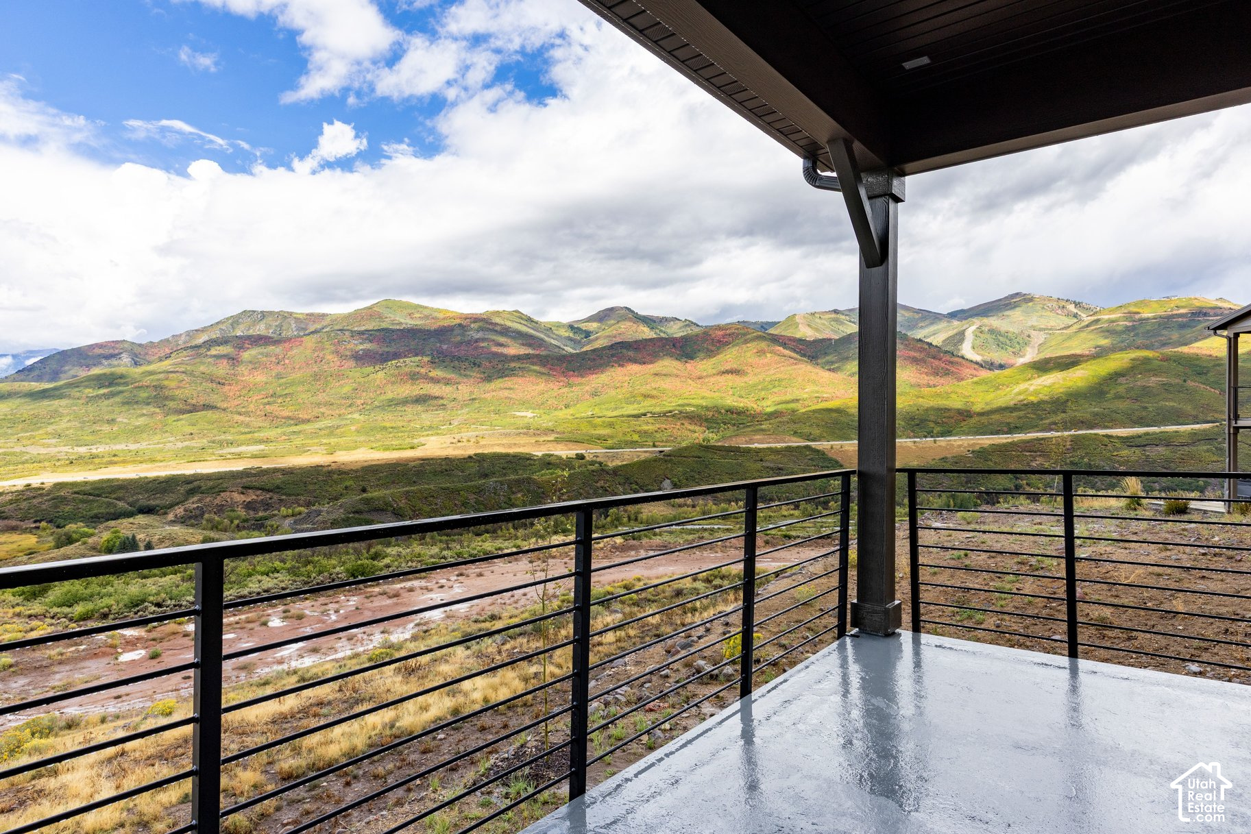 main property photo 28