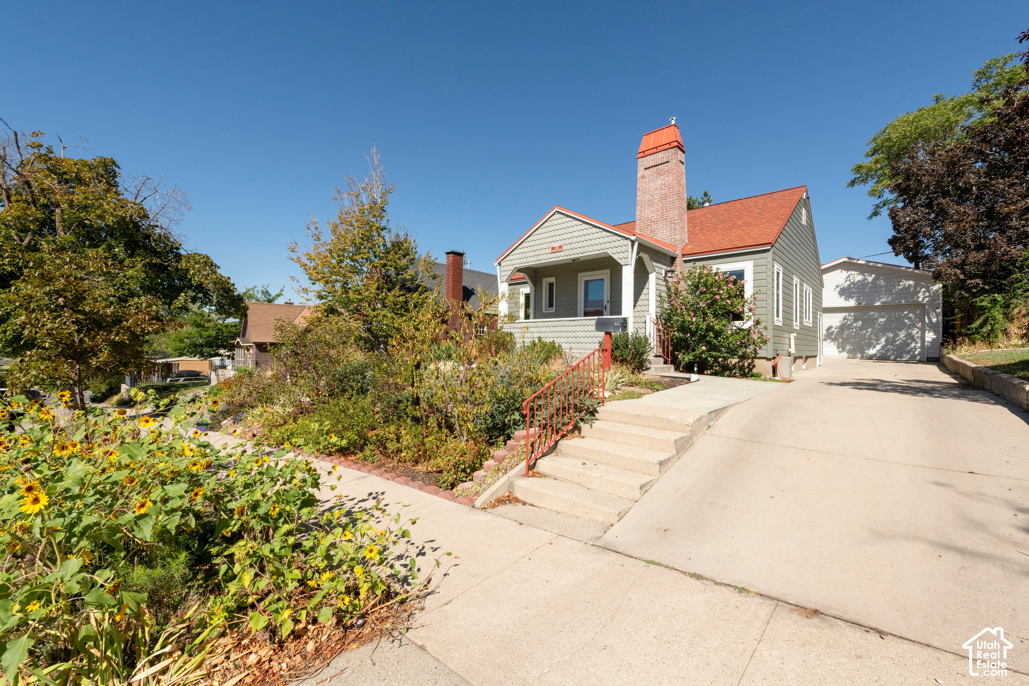 main property photo 42