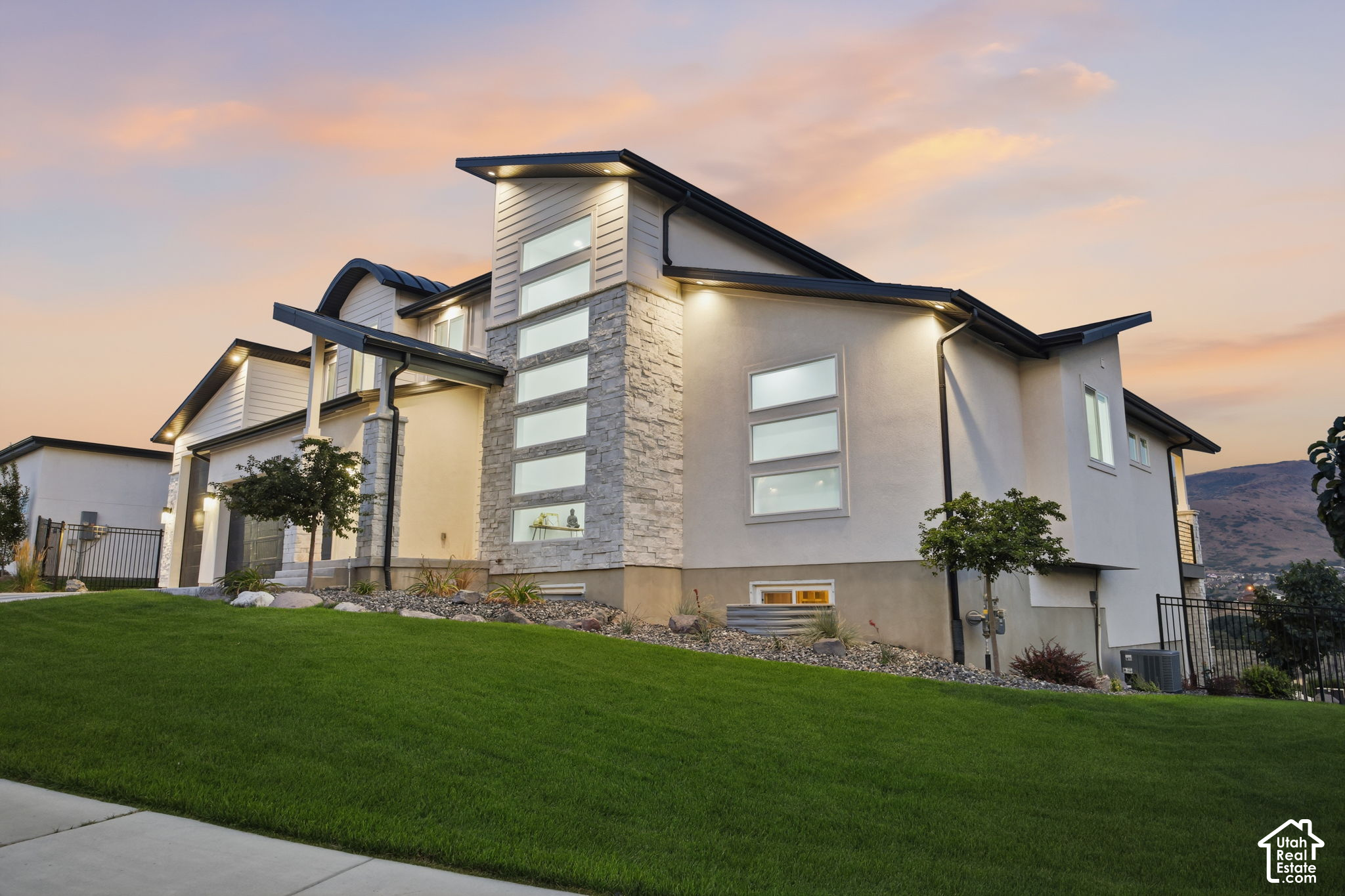 main property photo 45