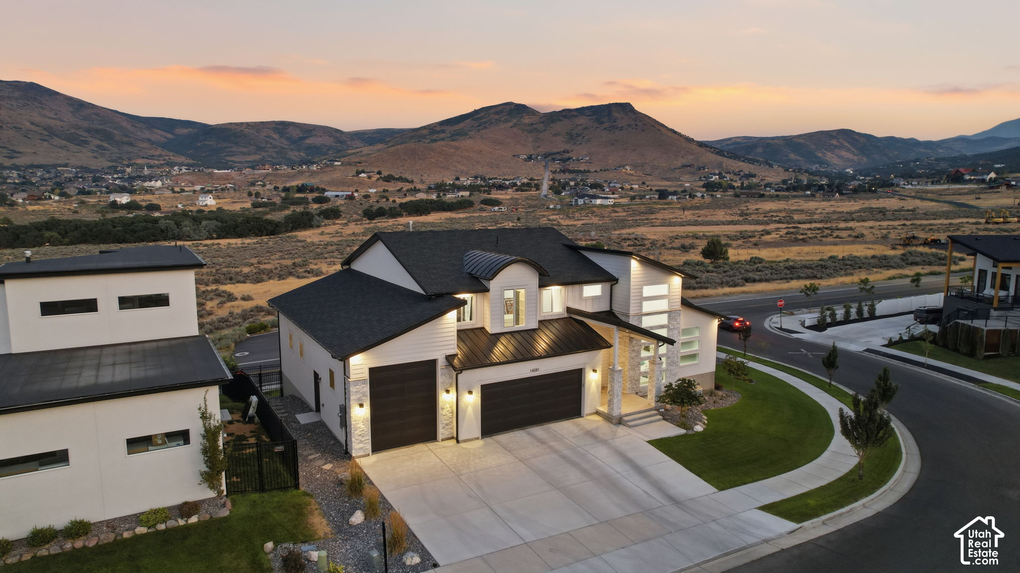 main property photo 50