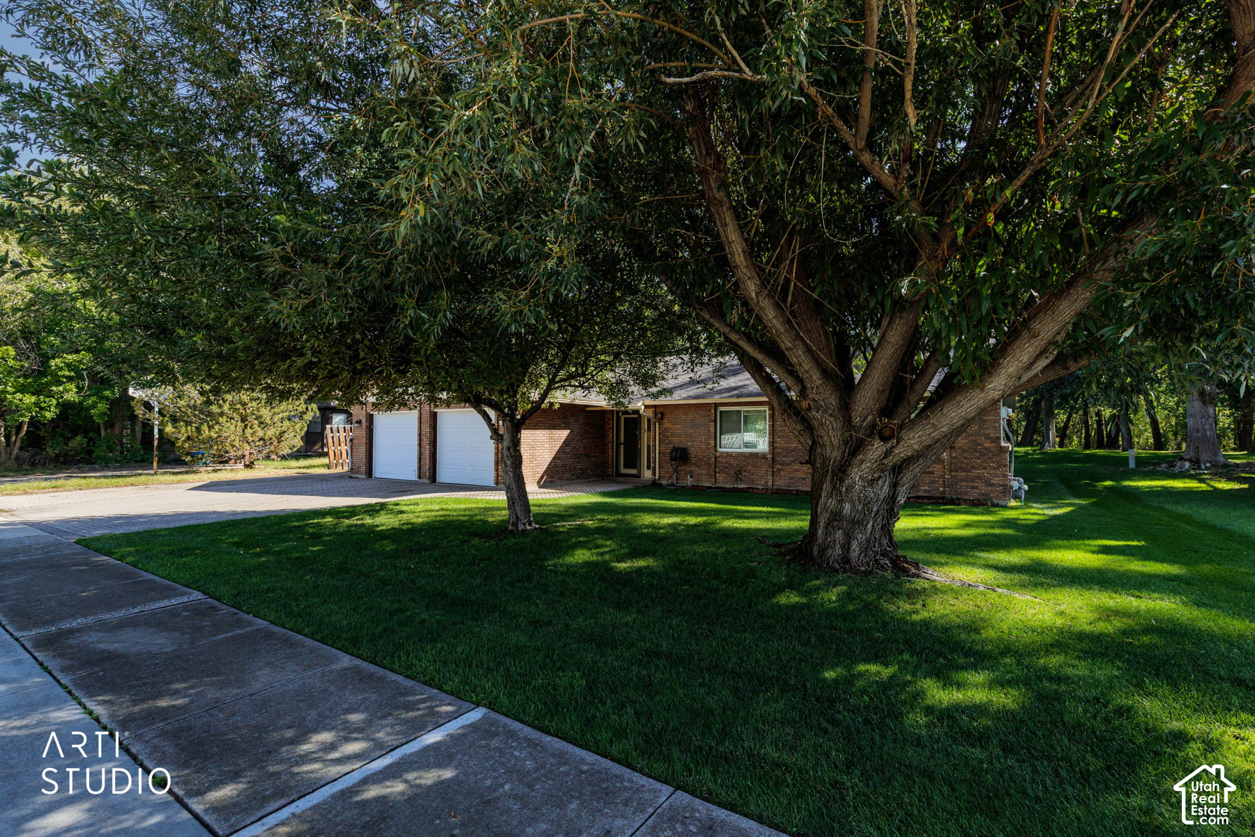 main property photo 2