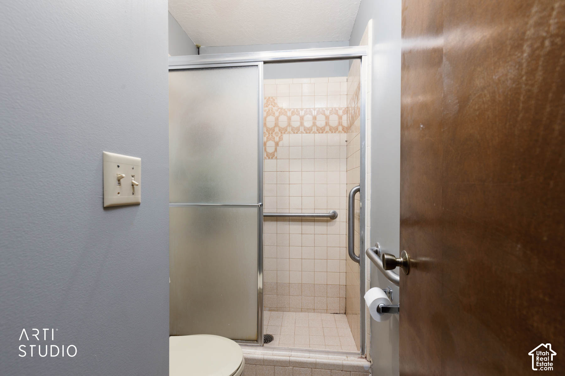 main property photo 20