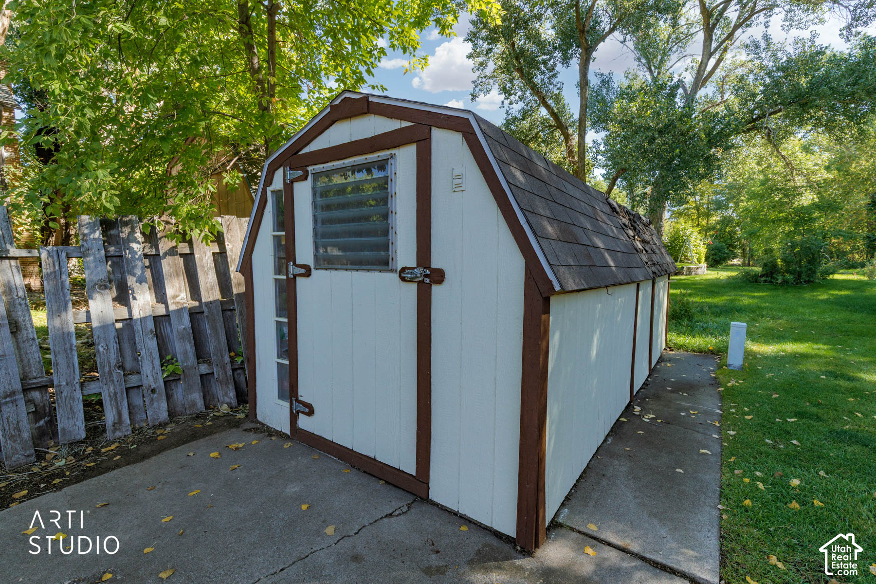 main property photo 31