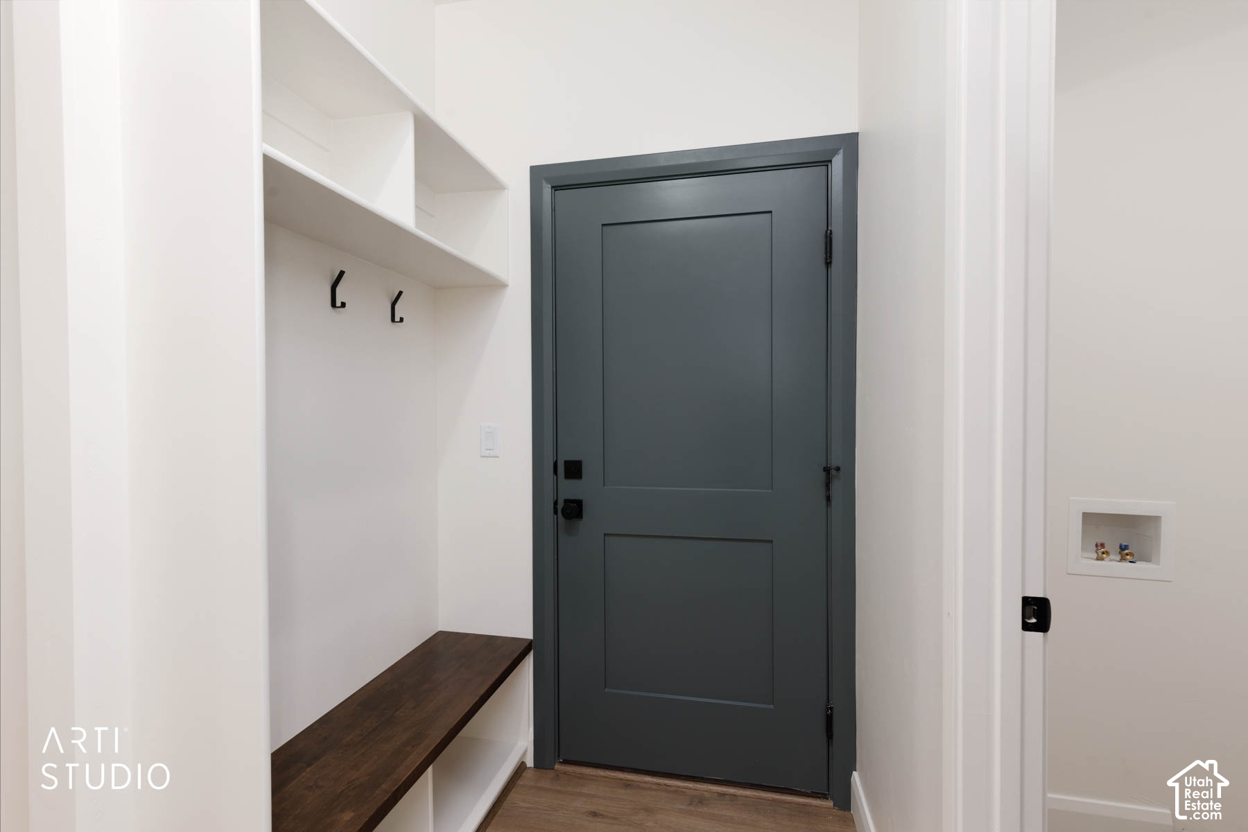 main property photo 17