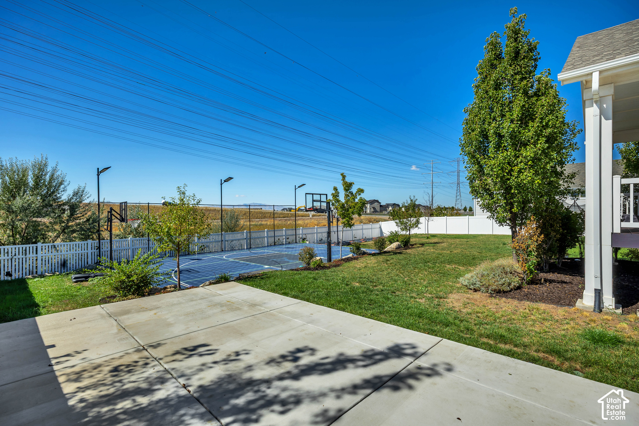 main property photo 7