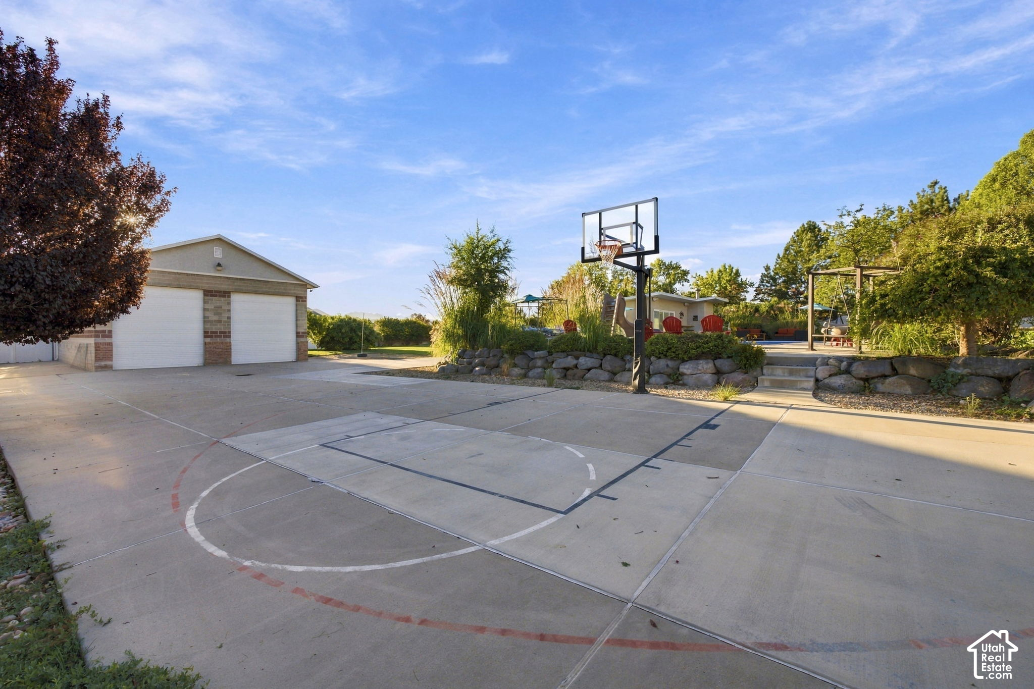 main property photo 39