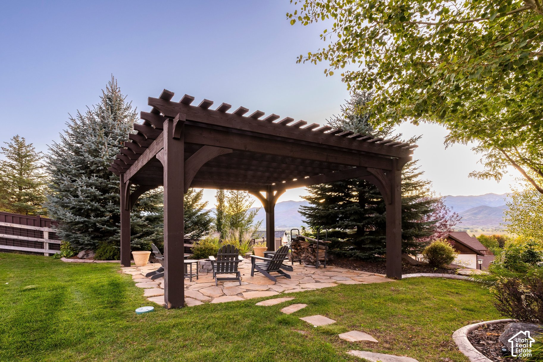 main property photo 66