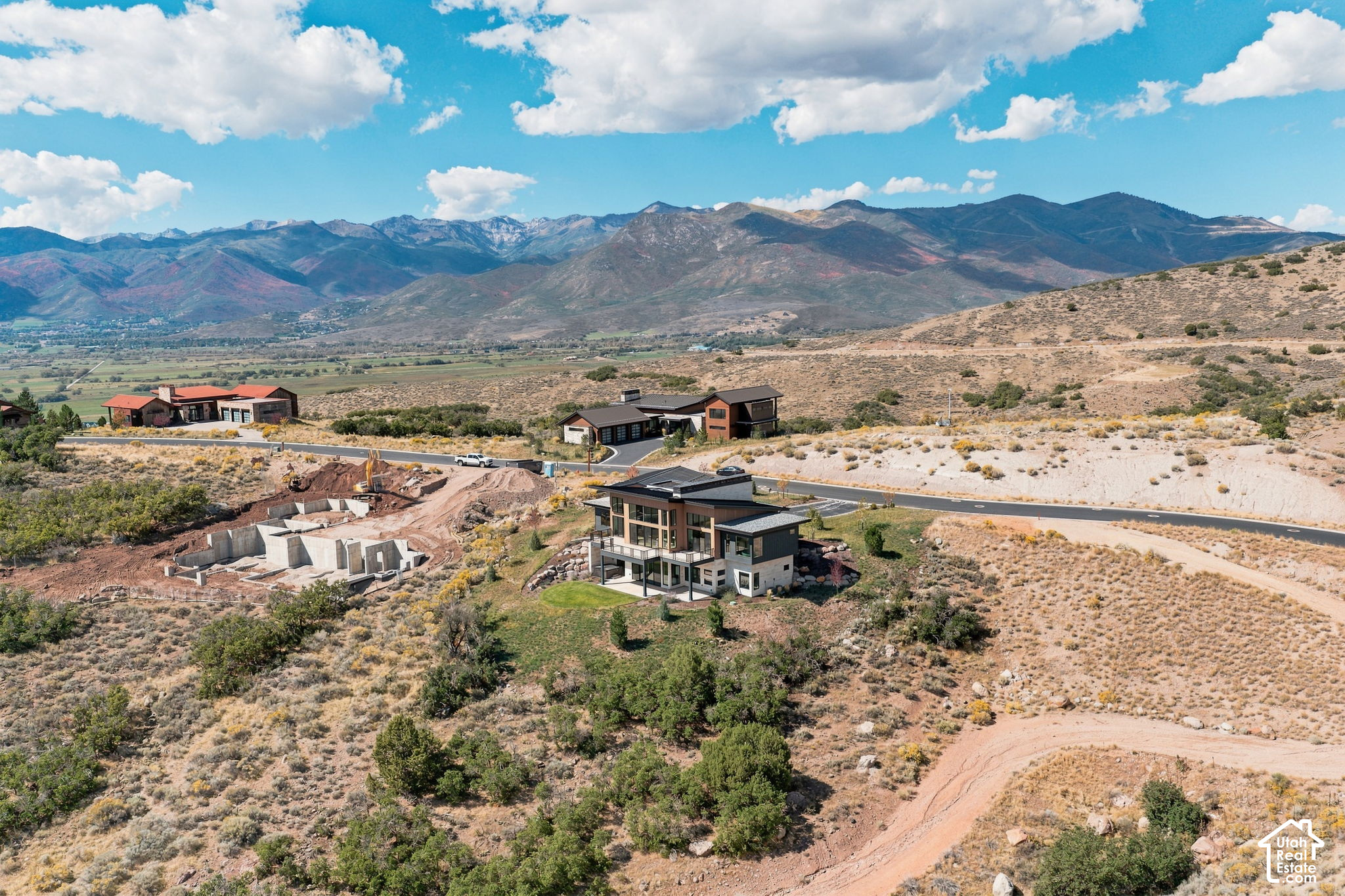 main property photo 8