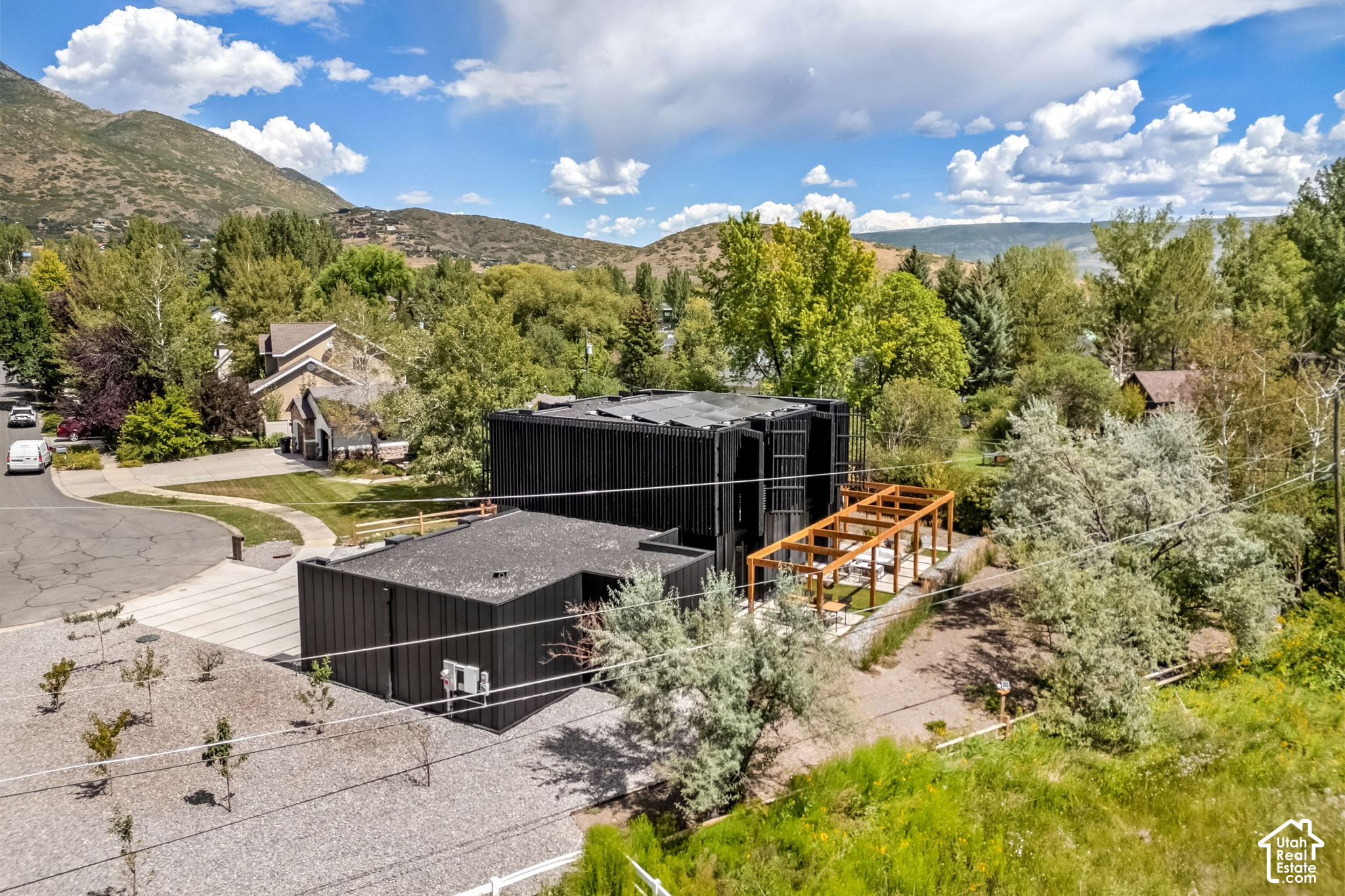 main property photo 47
