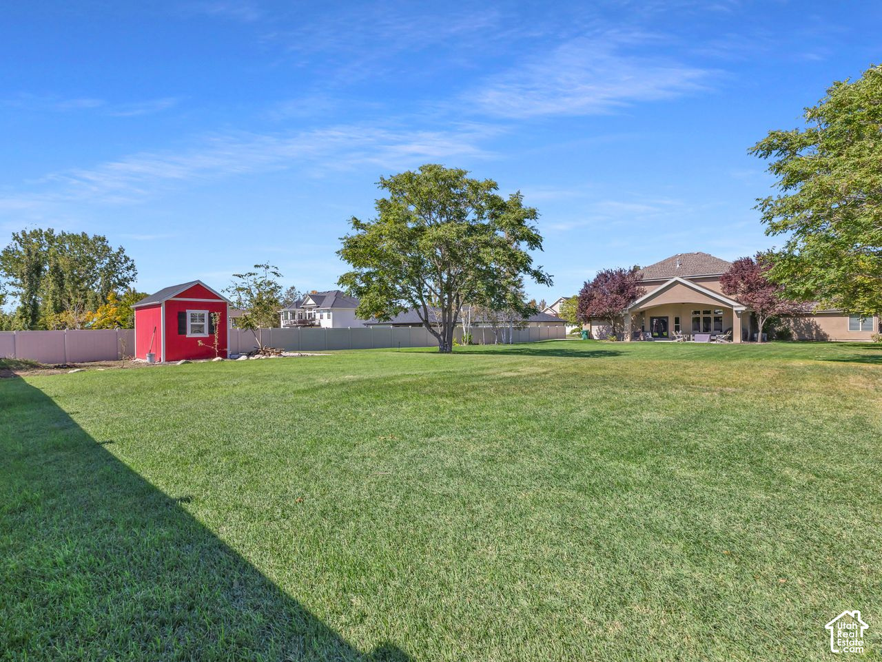 main property photo 40