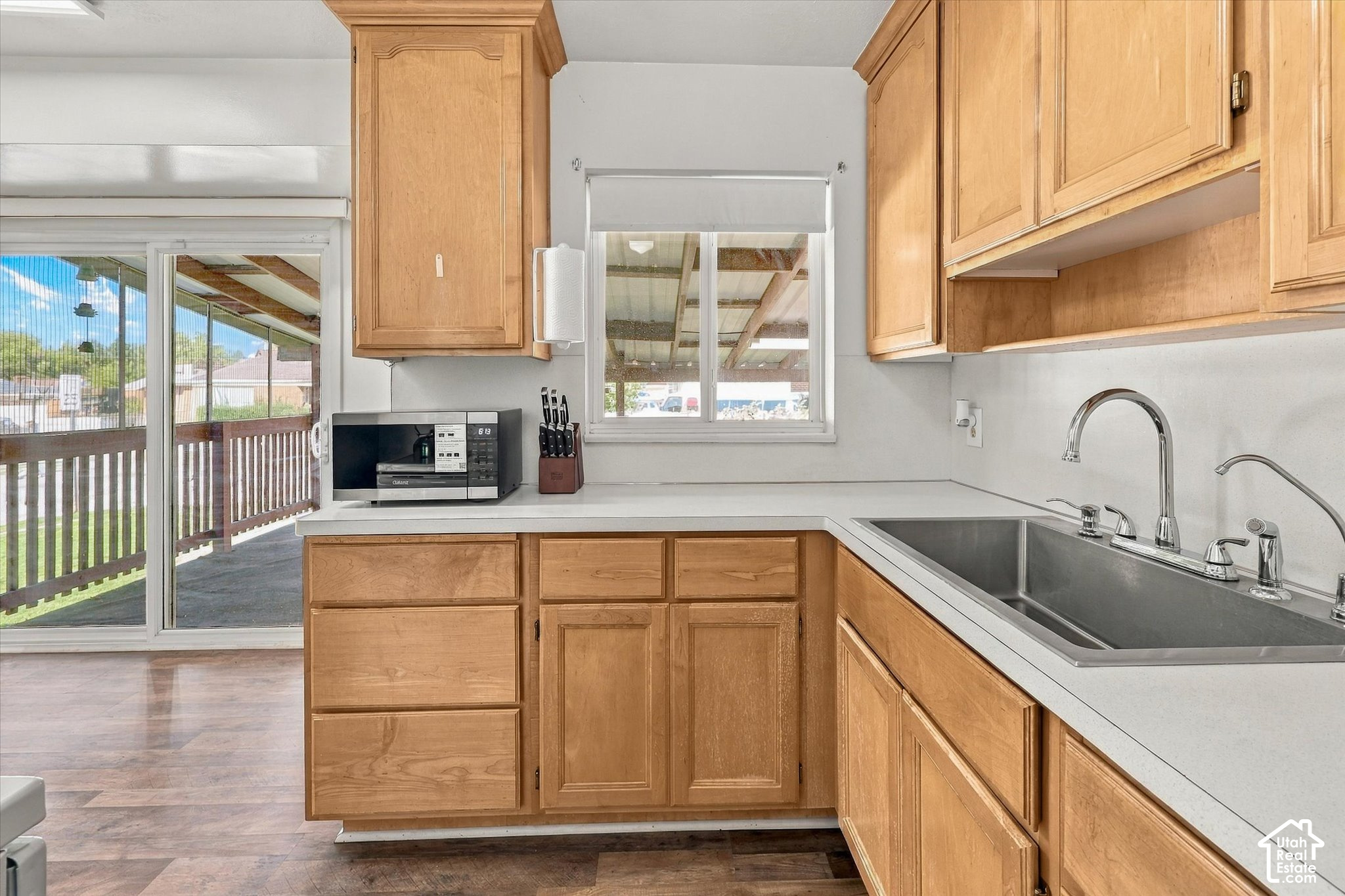 main property photo 7