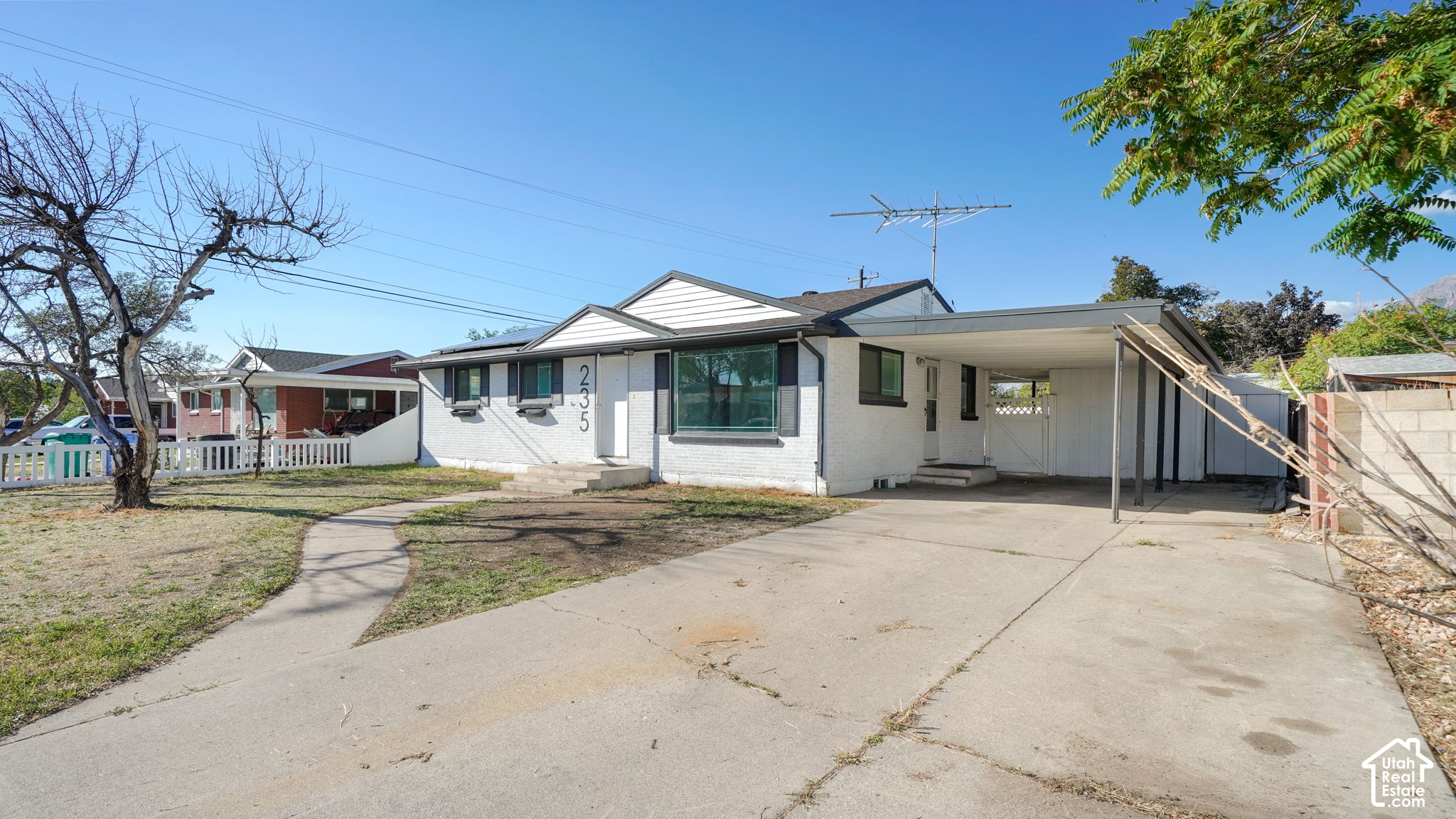 main property photo 2