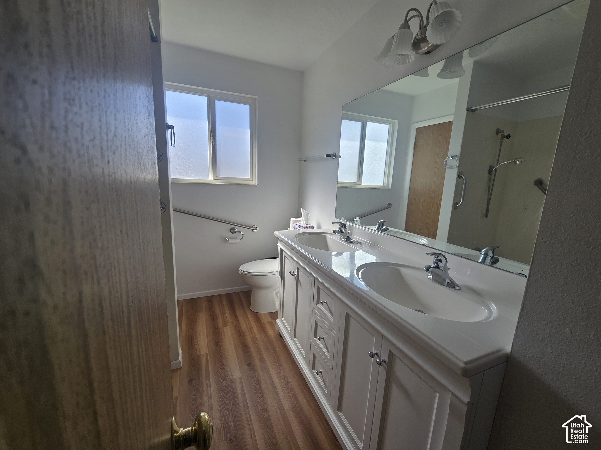 main property photo 16