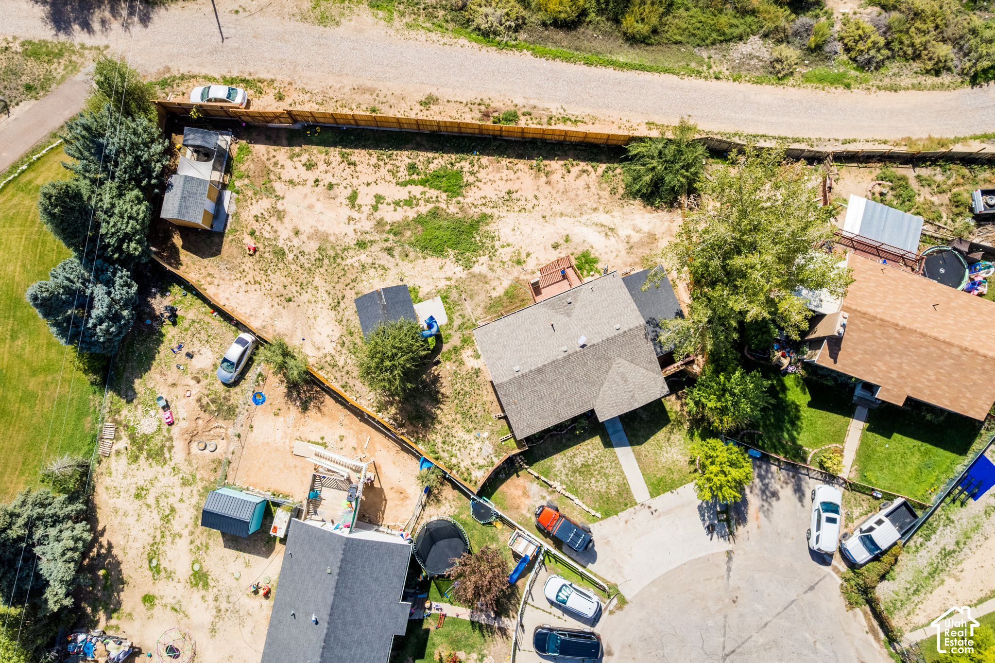 main property photo 26