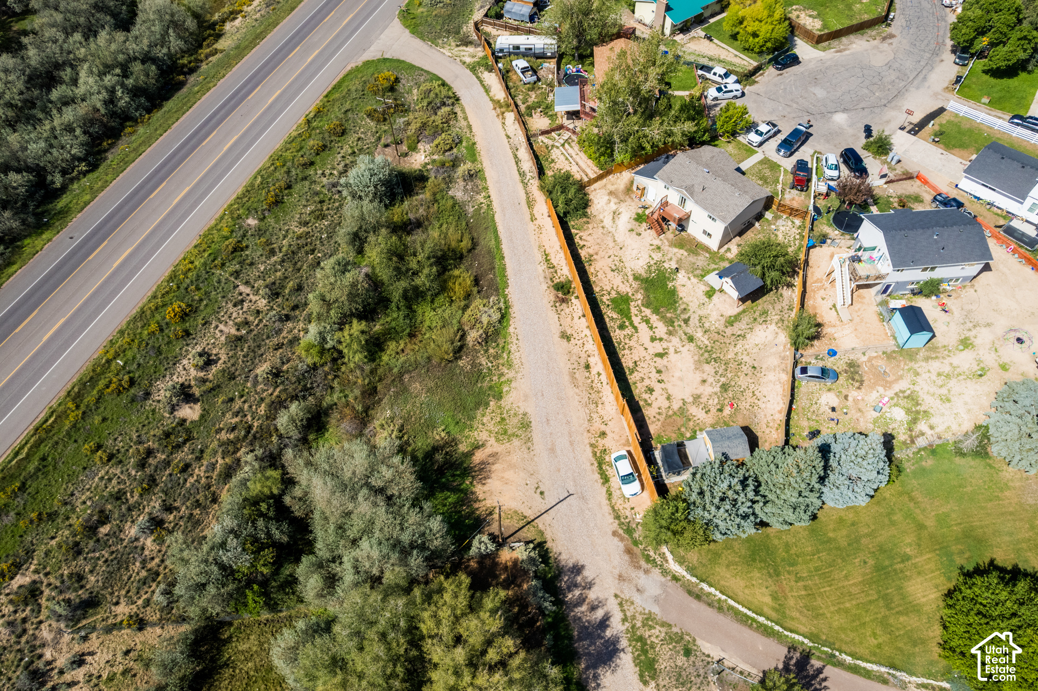 main property photo 32