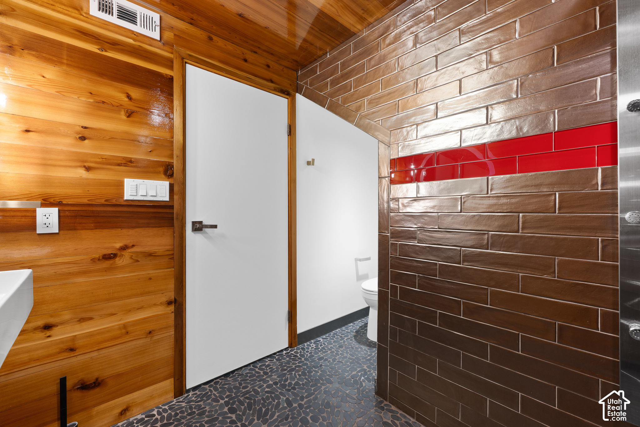 main property photo 61