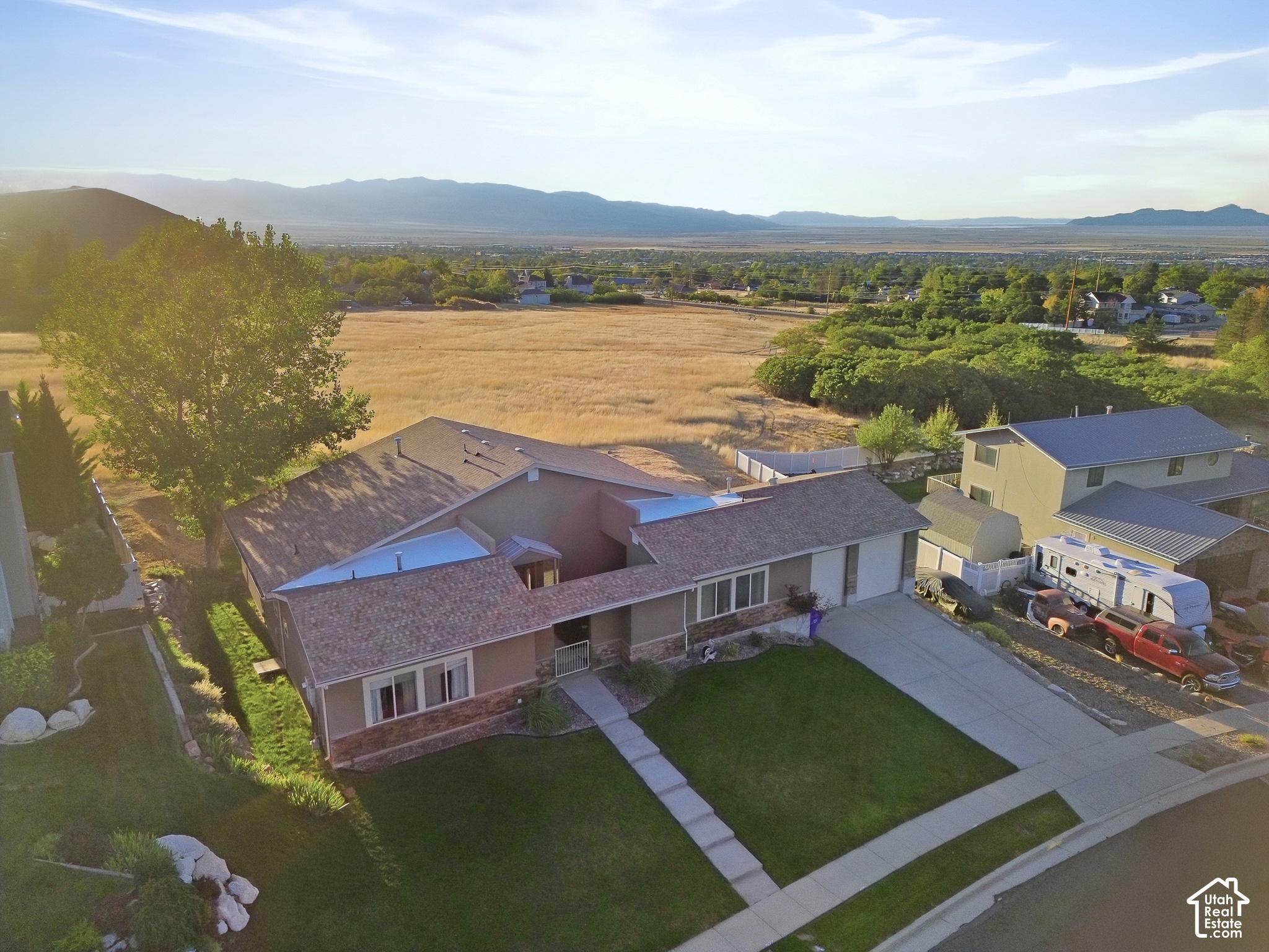 main property photo 35