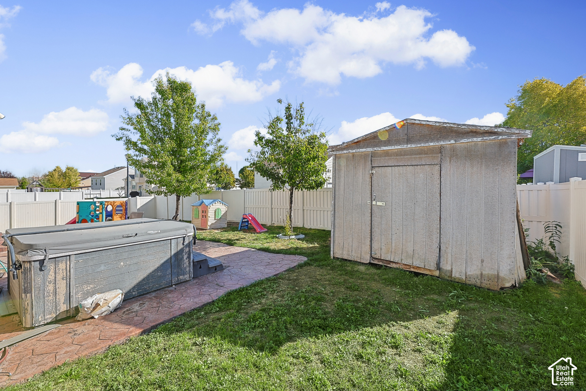 main property photo 27