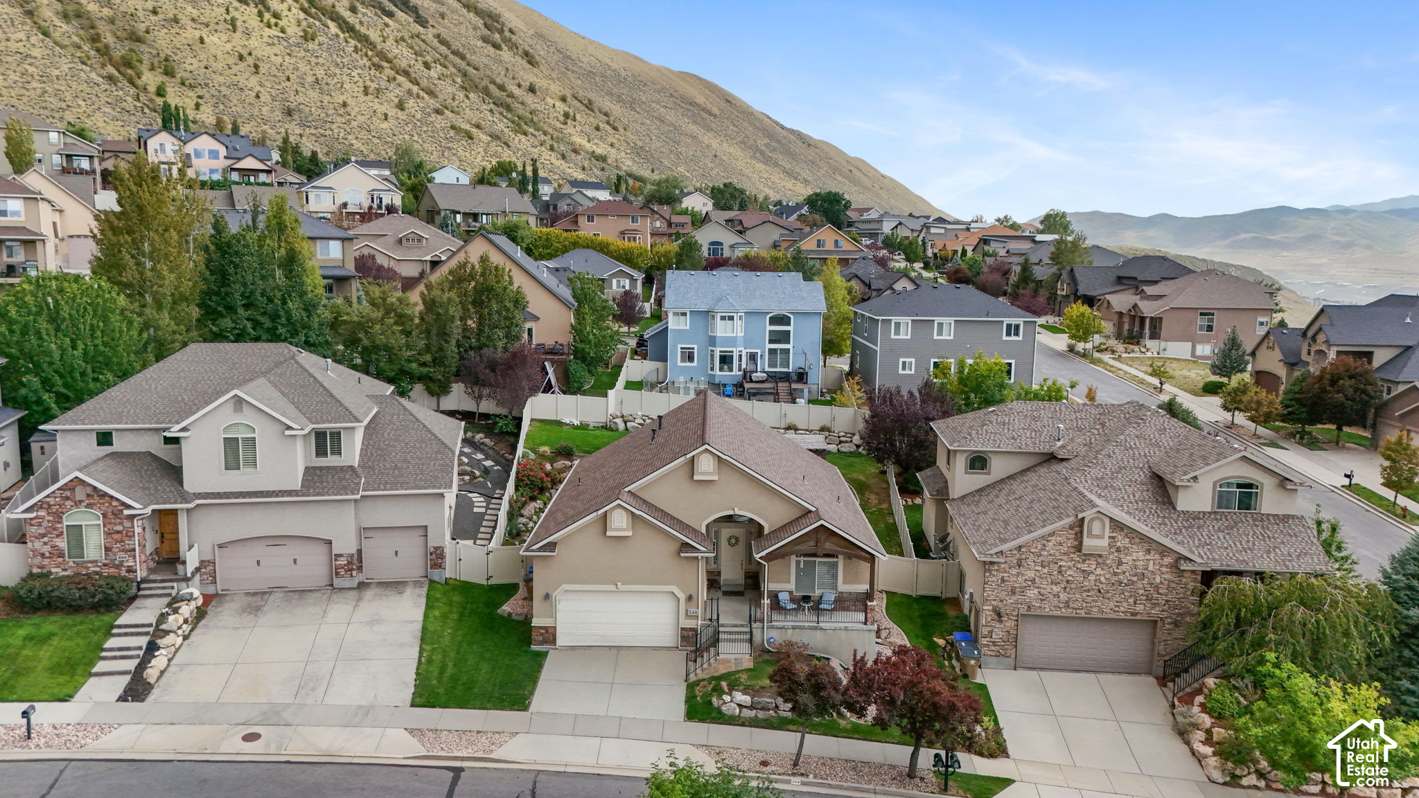 main property photo 13