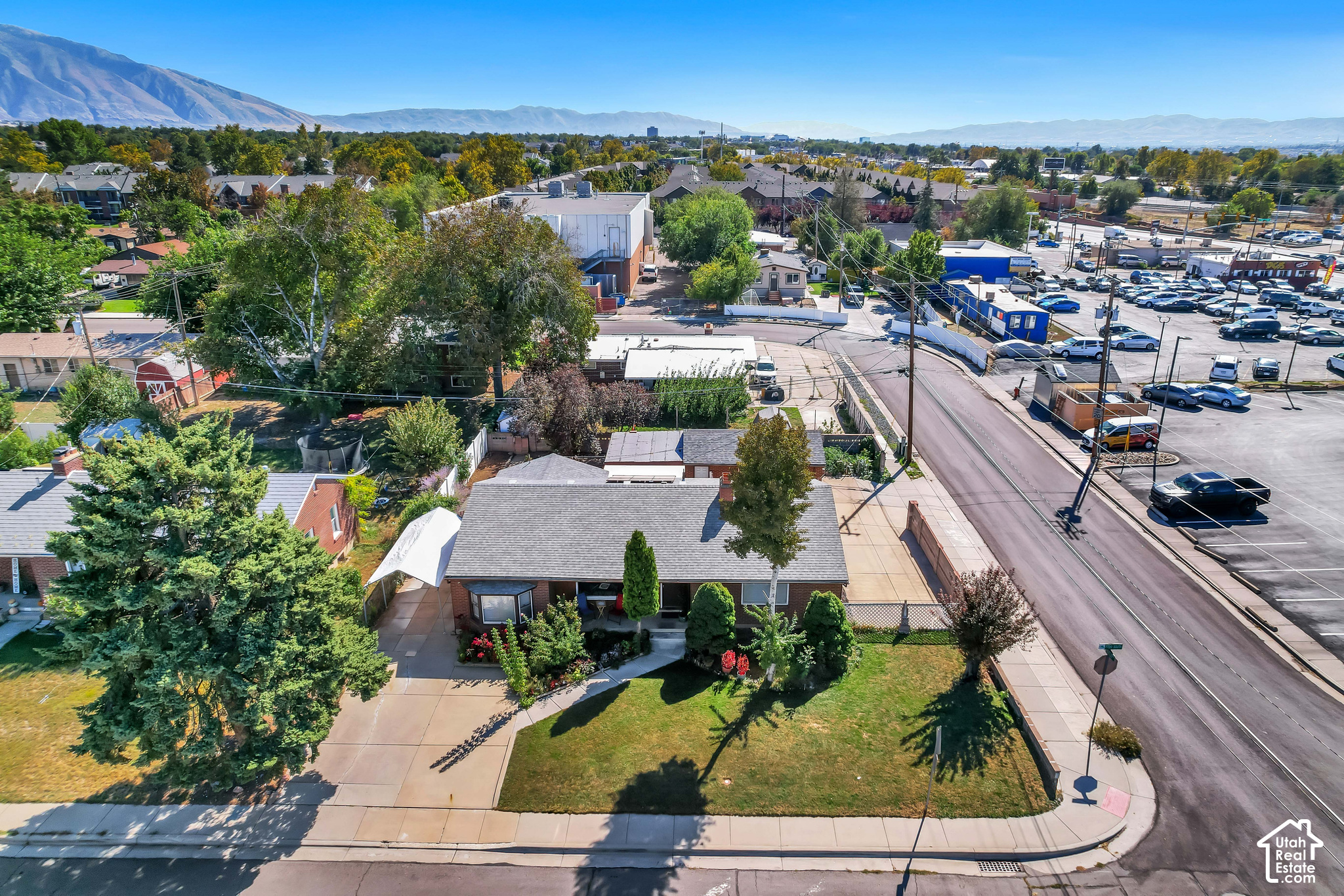 main property photo 39