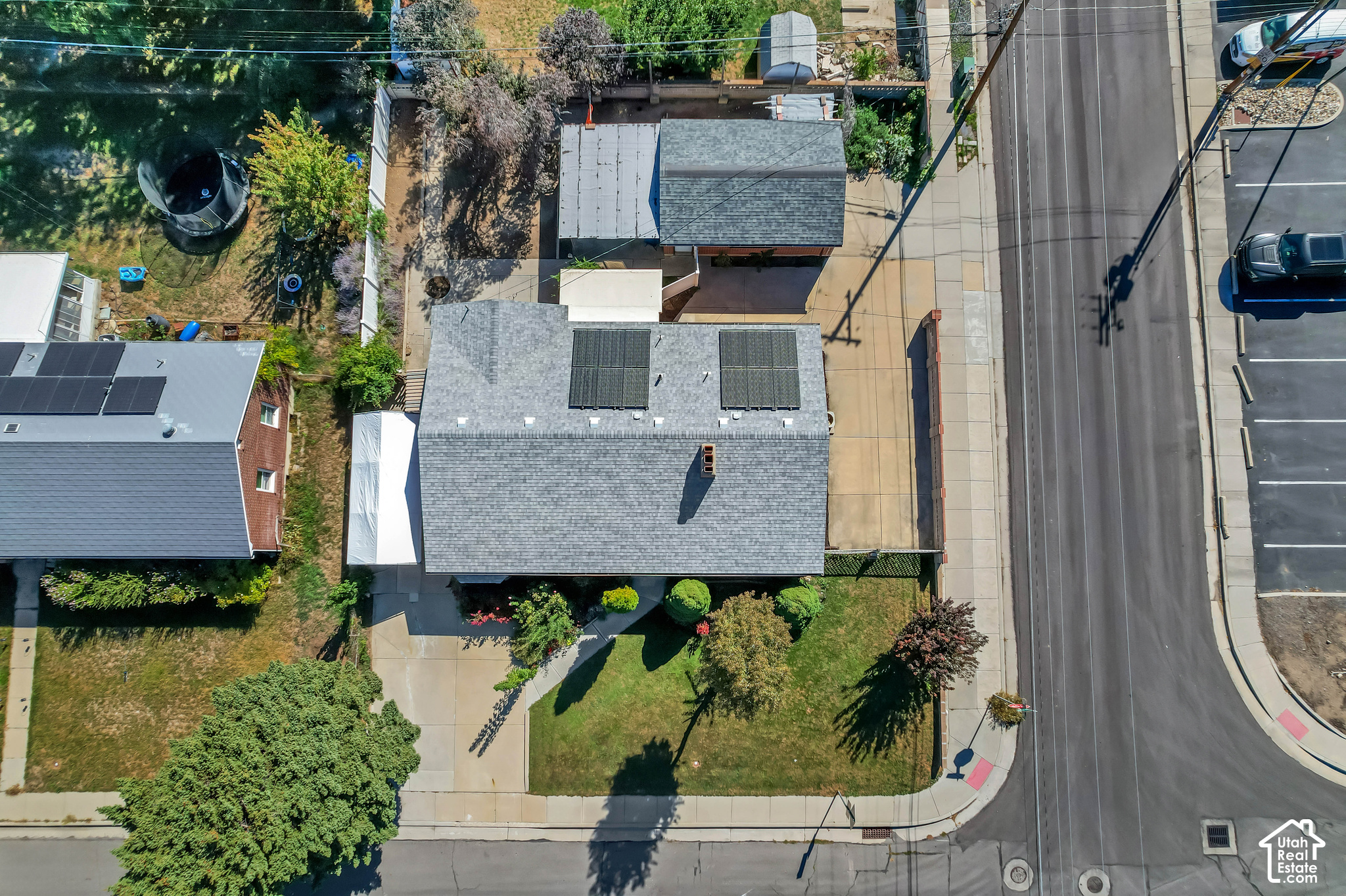 main property photo 48