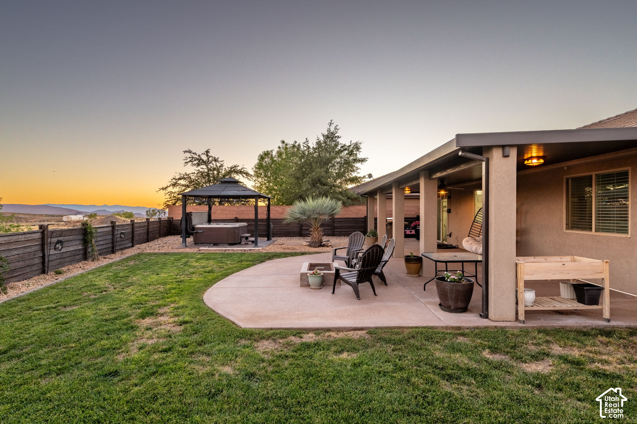 main property photo 18